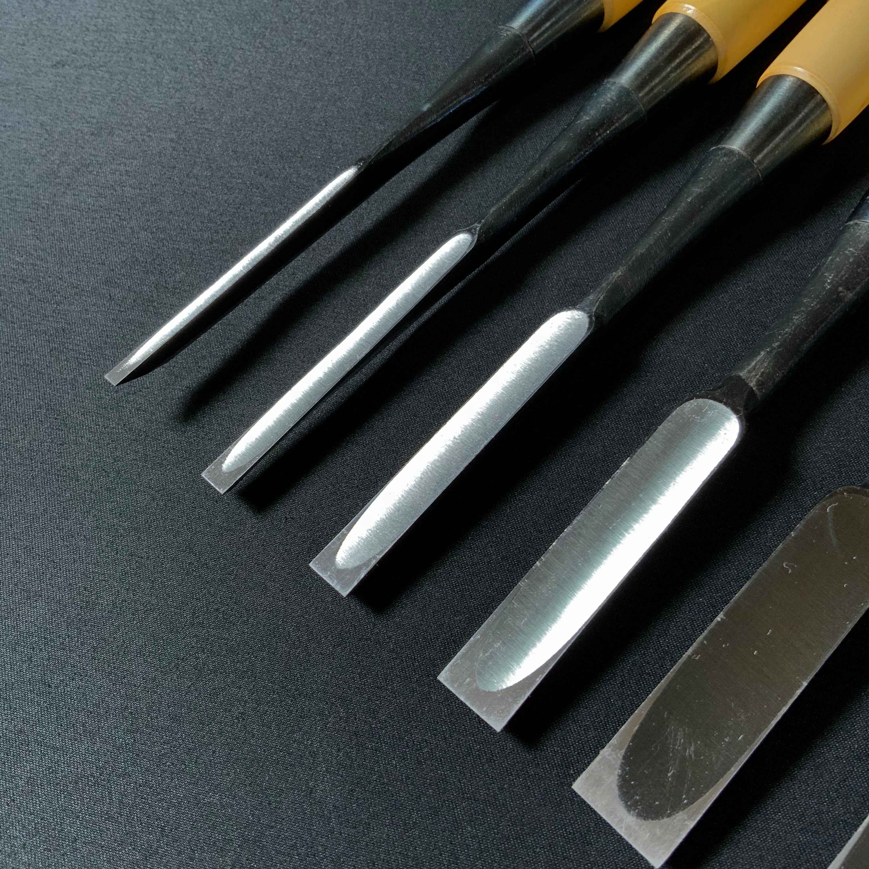 宗家大内 鎬追入組鑿 グミ柄付    Ouchi Dovetail chisels set by Ouchi 4th generation with Gumi Handle