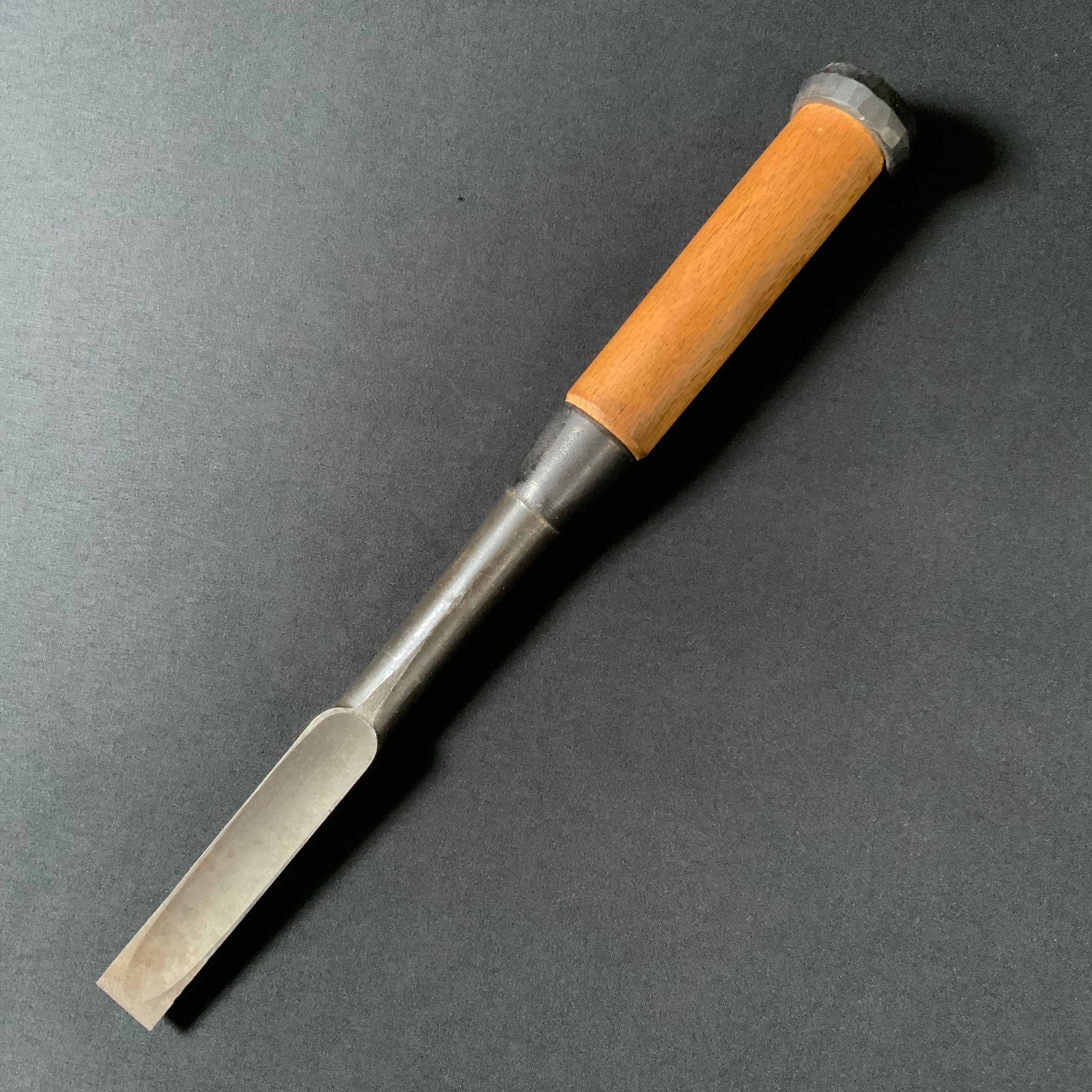 掘出し物 【 左久作 】 叩き鑿 八分 和鉄 検）左久弘 大工道具 古道具 木