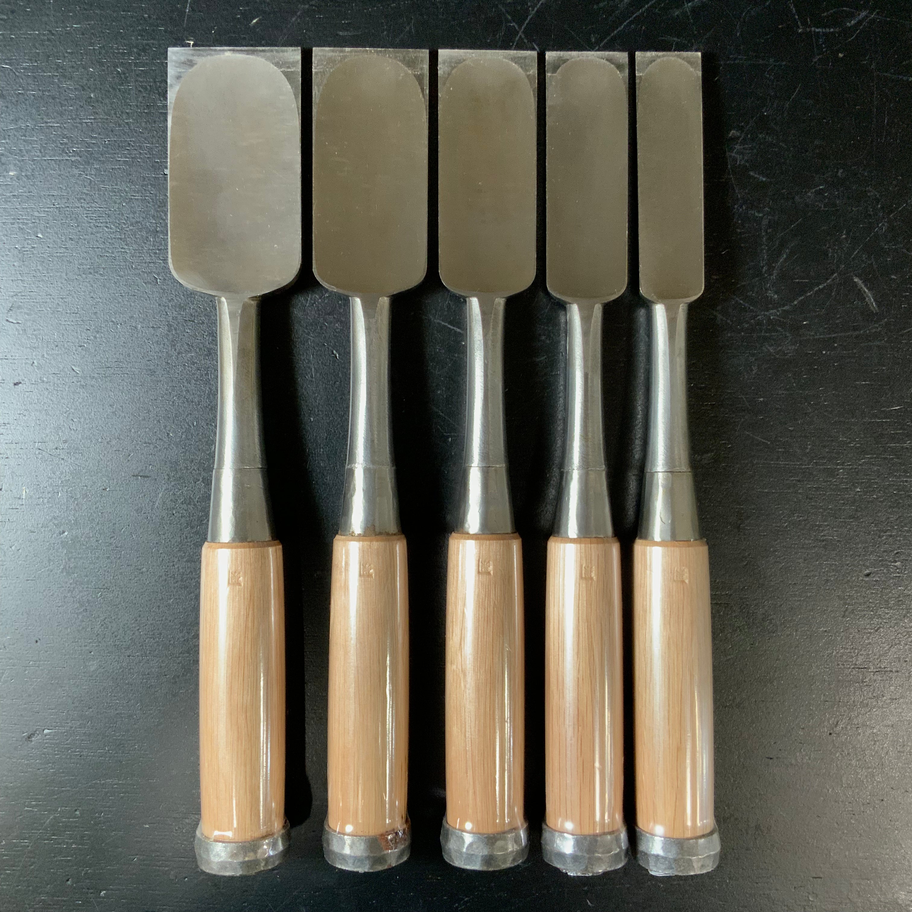 Old Srtock Kunikei 3rd Timber chisels set by Ikeda Yoshiro 池田慶郎氏 三代目国慶作 総磨鑢仕上 叩き組鑿 Tatakinomi