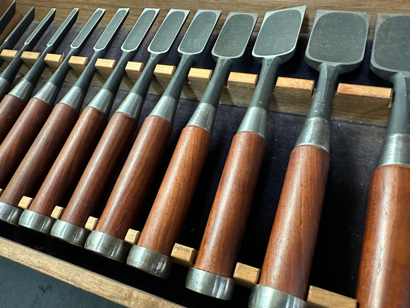 Hidari Ichihiro 2nd Bench chisels set by Yamazaki Shouzou 山崎勇作 左市弘 追入15本組鑿 Oirenomi