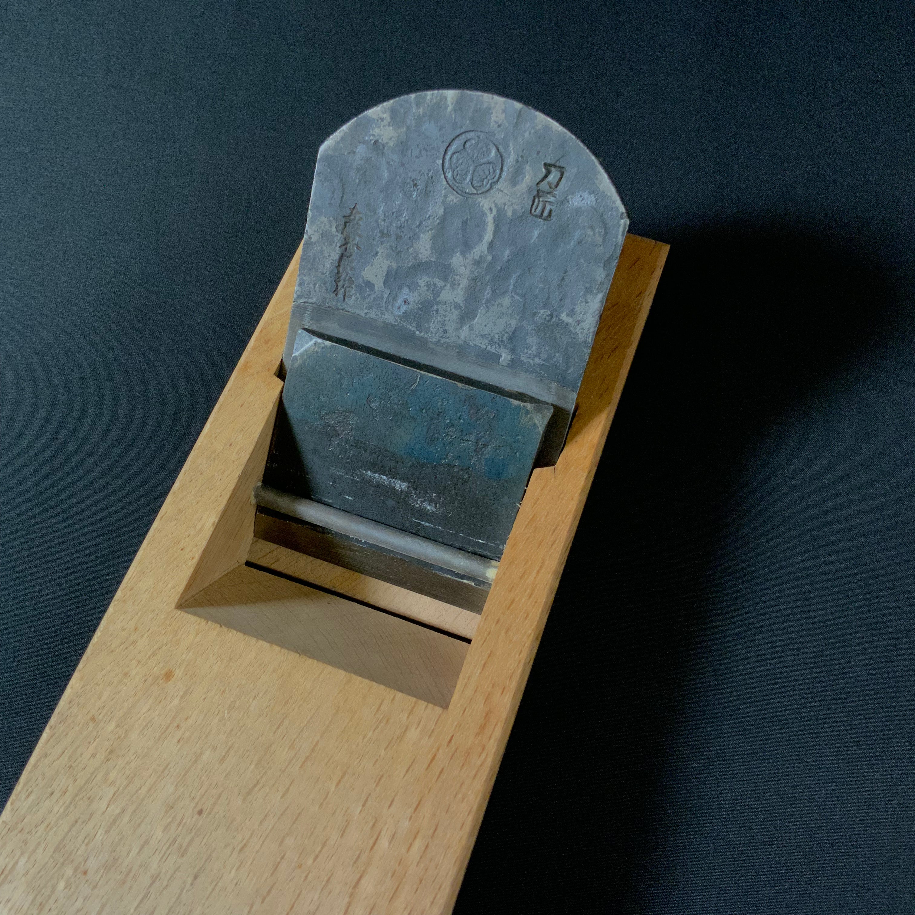 Old stock Smoothing Plane(Kanna) by Sekikawa Seikichi    関川誠吉作  仕上鉋 70mm 本仕込