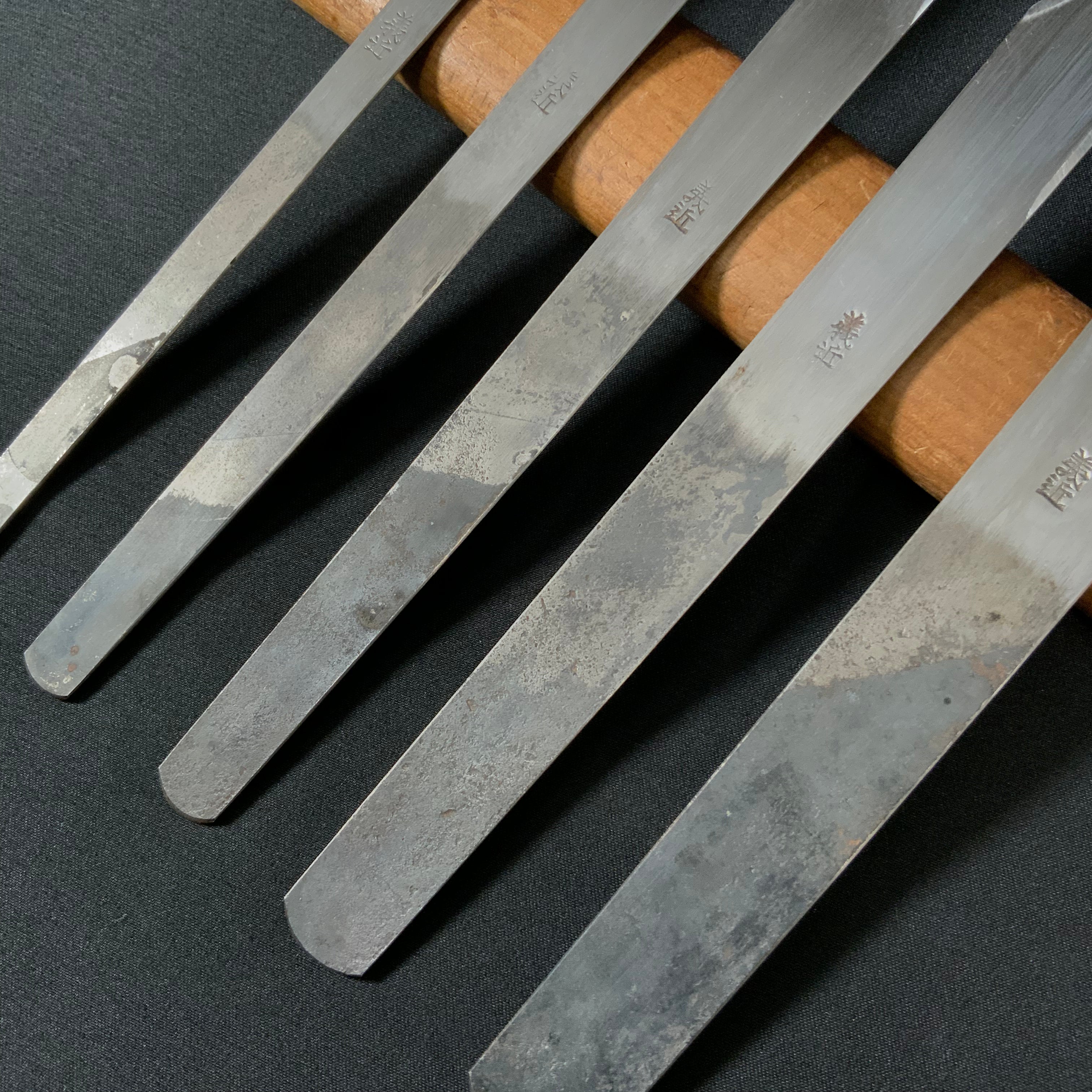 Yoshichika Kiridashi Kokatana Right hand      一心堂義近 共柄切出し小刀  右