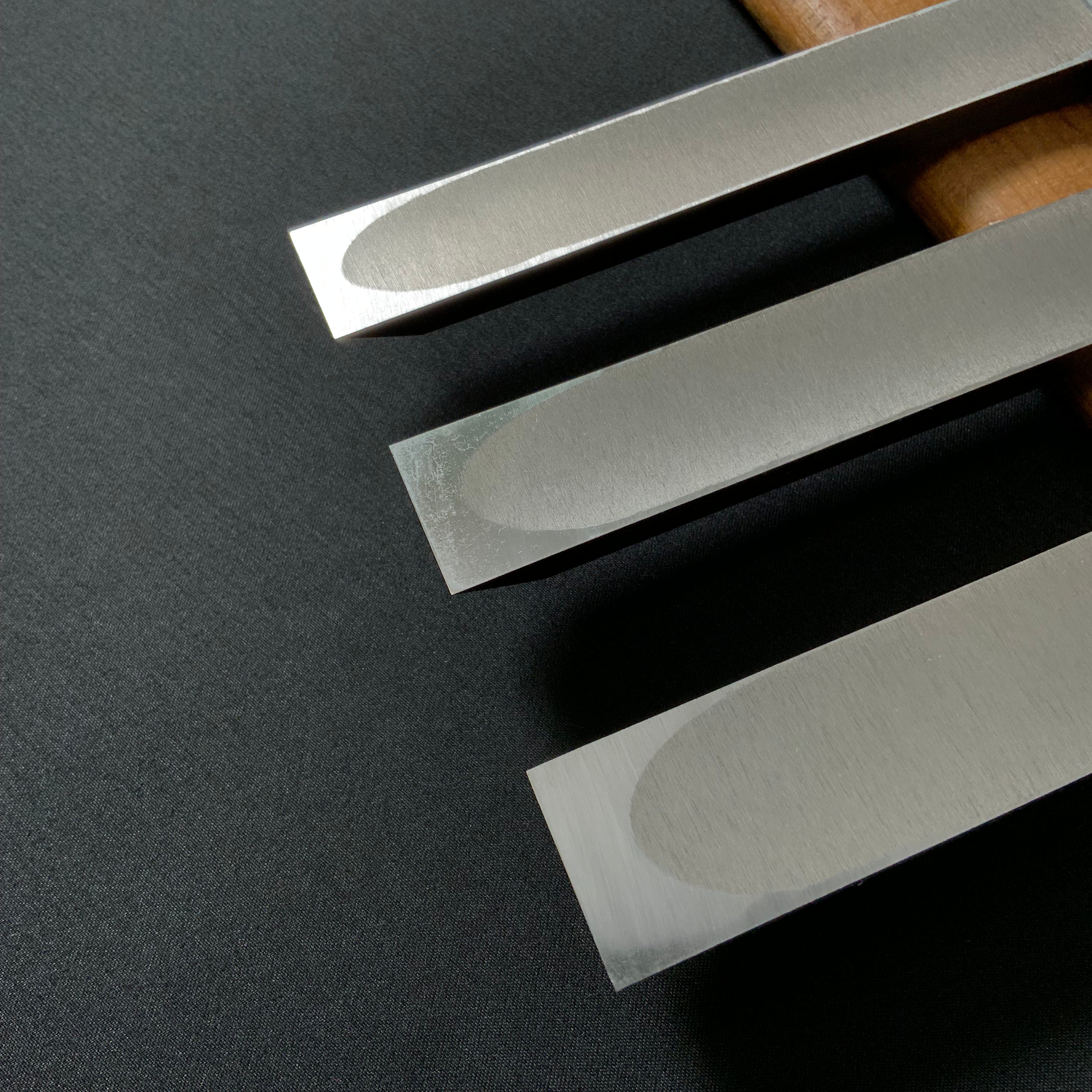 田斎作 黒仕上 腰型鑿 一枚裏 白樫柄  Tasai lumbar chisel with White Oak Handle black finish