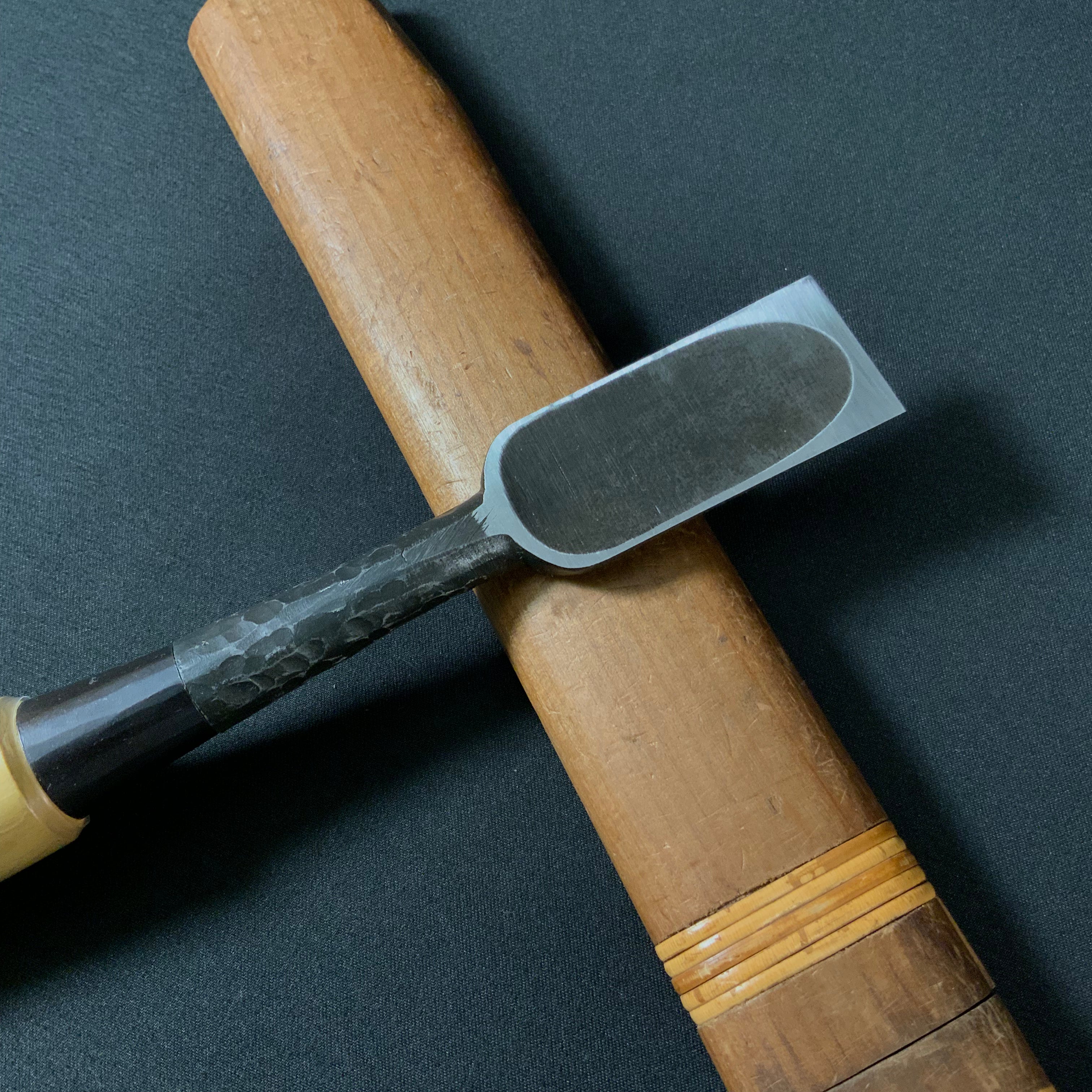 田斎作 黒仕上 鎚目追入鑿 グミ柄 oirenomi  Tasai Special Kakuchi Bench chisels black finished with goumi handle