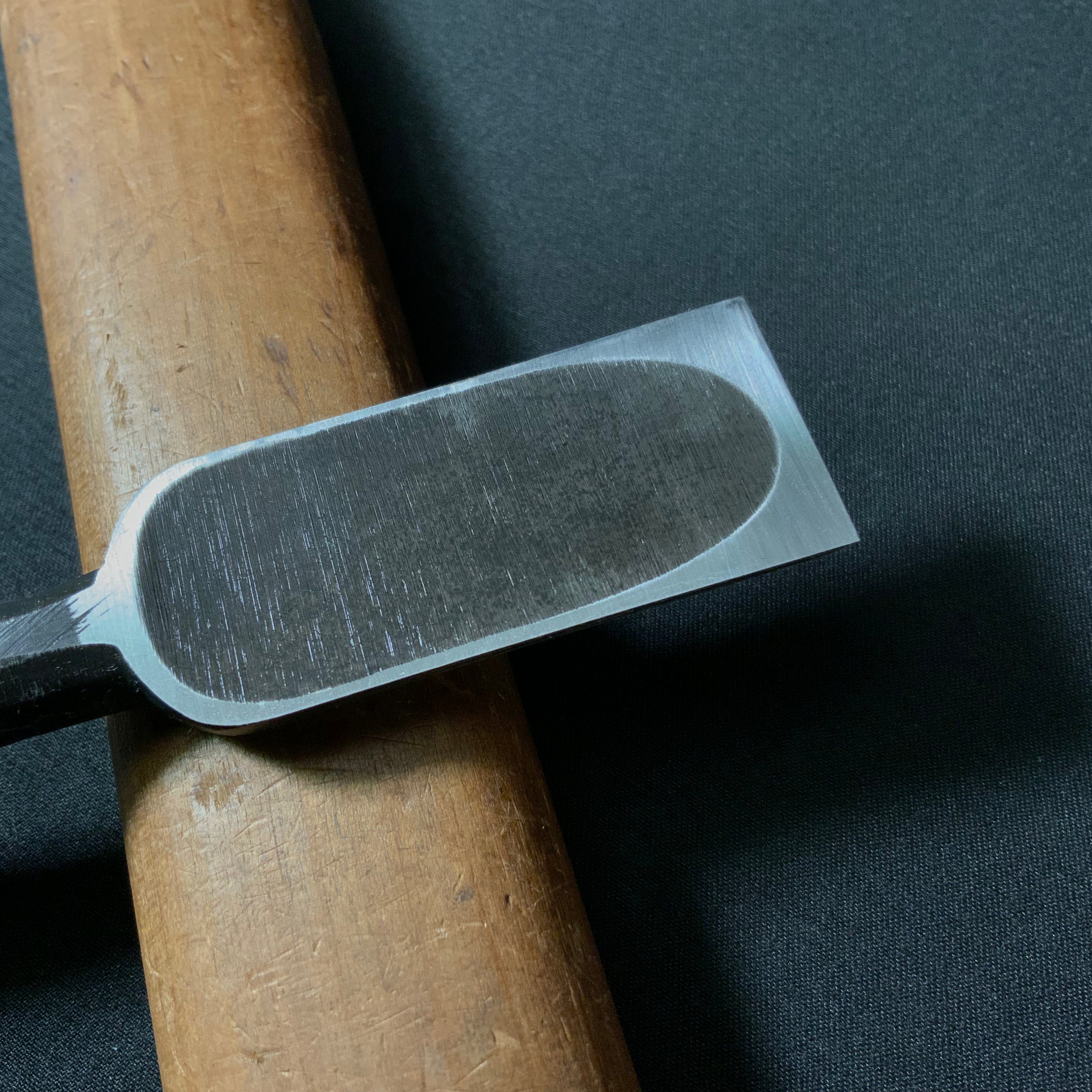 田斎作 黒仕上 鎚目追入鑿 グミ柄 oirenomi  Tasai Special Kakuchi Bench chisels black finished with goumi handle