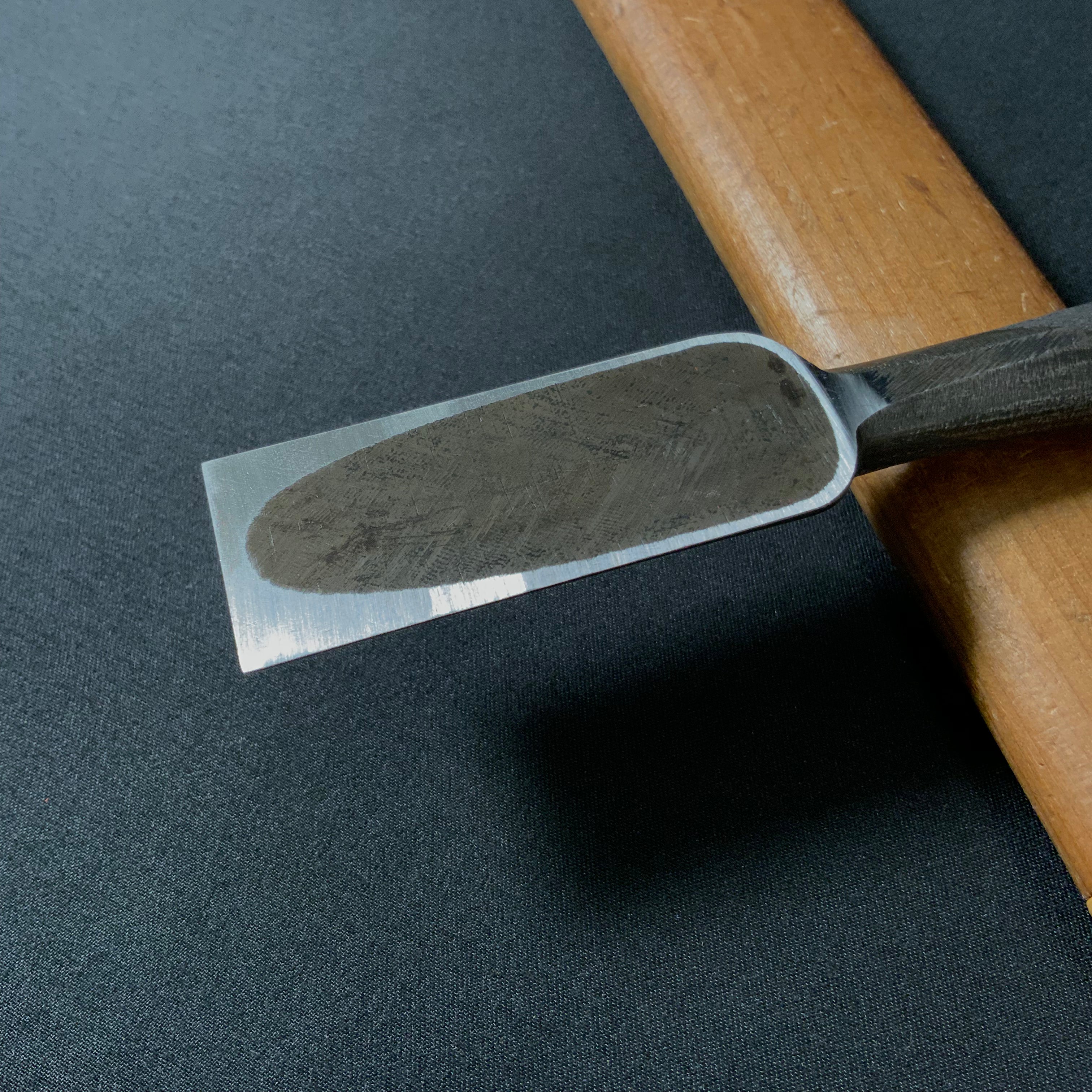 Tasai Watetsu Special Dovetail Bench chisels with Black wood handle   田斎作 和鉄 鎬追入鑿(突きのみ) 黒檀柄 24mm