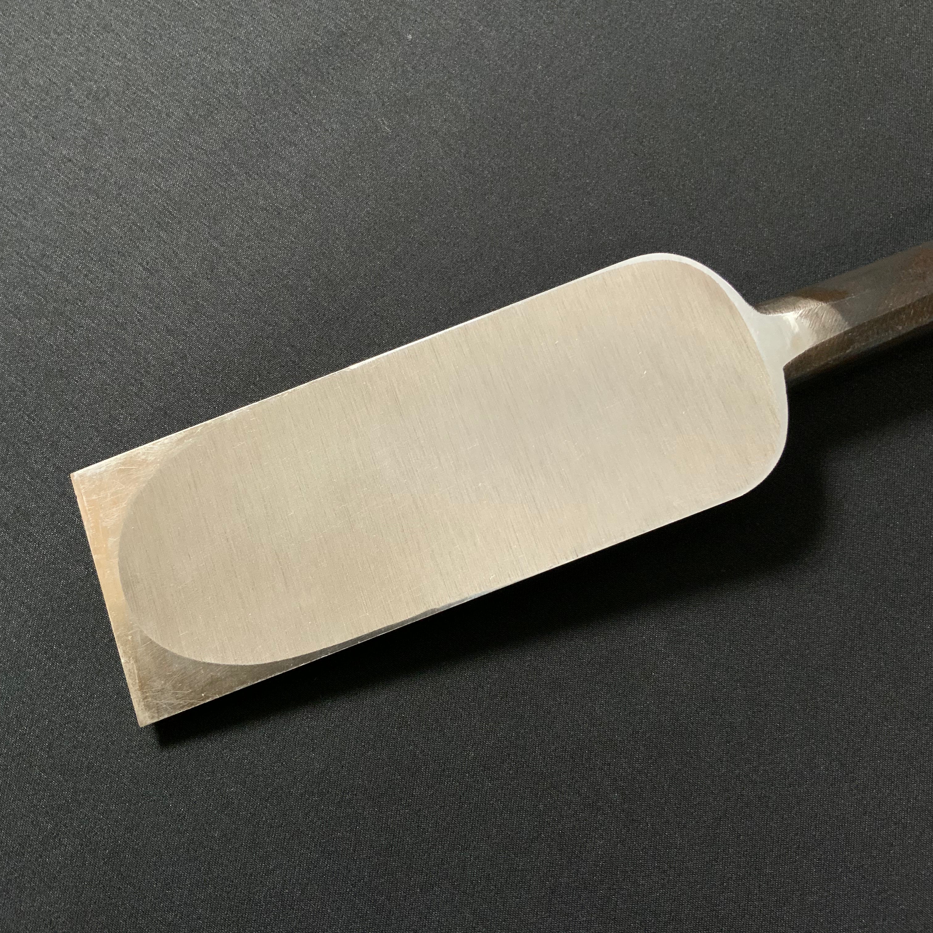 DenTasai Slick Chisels (Hontsuki-Nomi)  伝田斎作  黒仕上 本突のみ  48mm