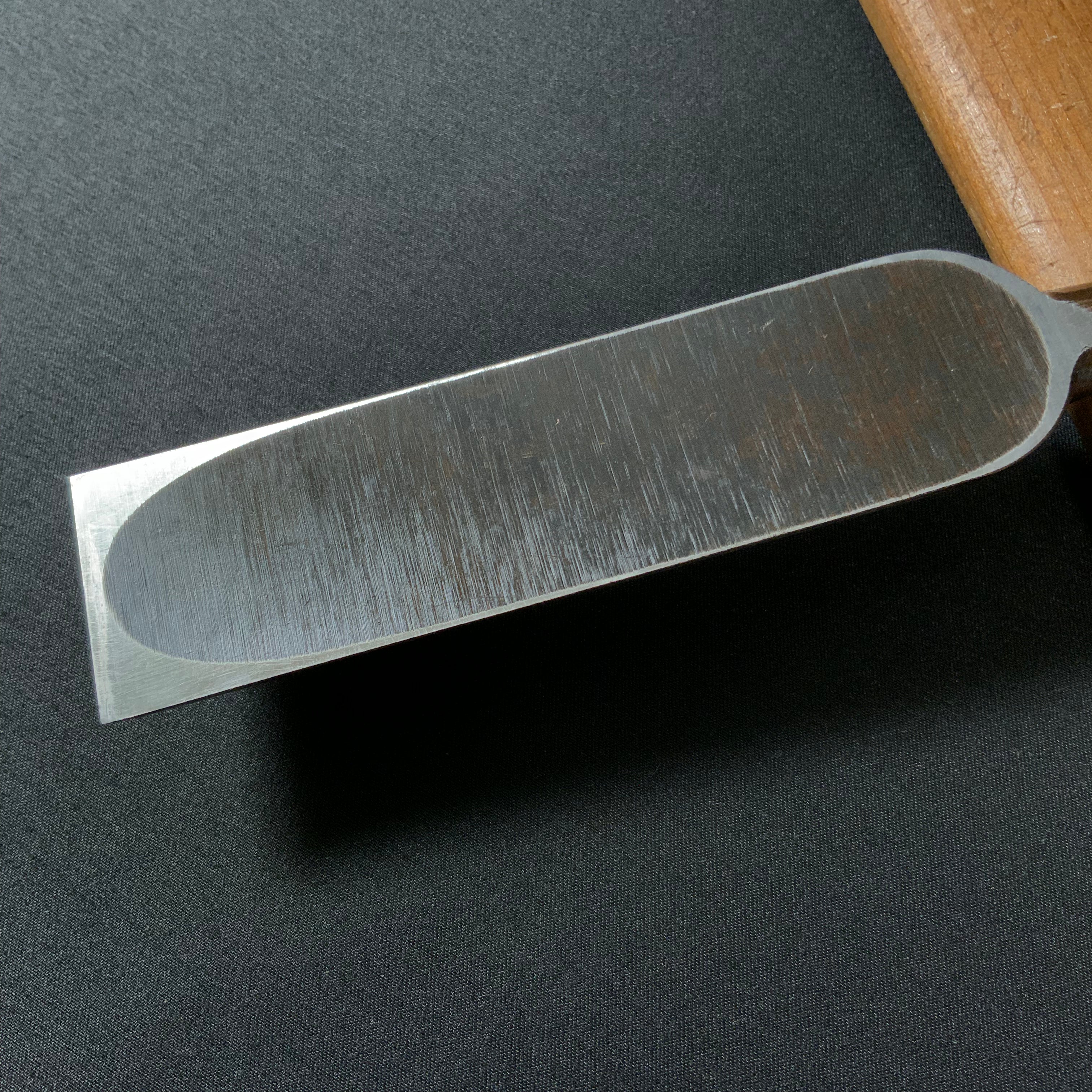 Tasai  Slick Chisels (Nakatsuki-Nomi)  田斎作 黒仕上 中突のみ 白樫柄  30mm