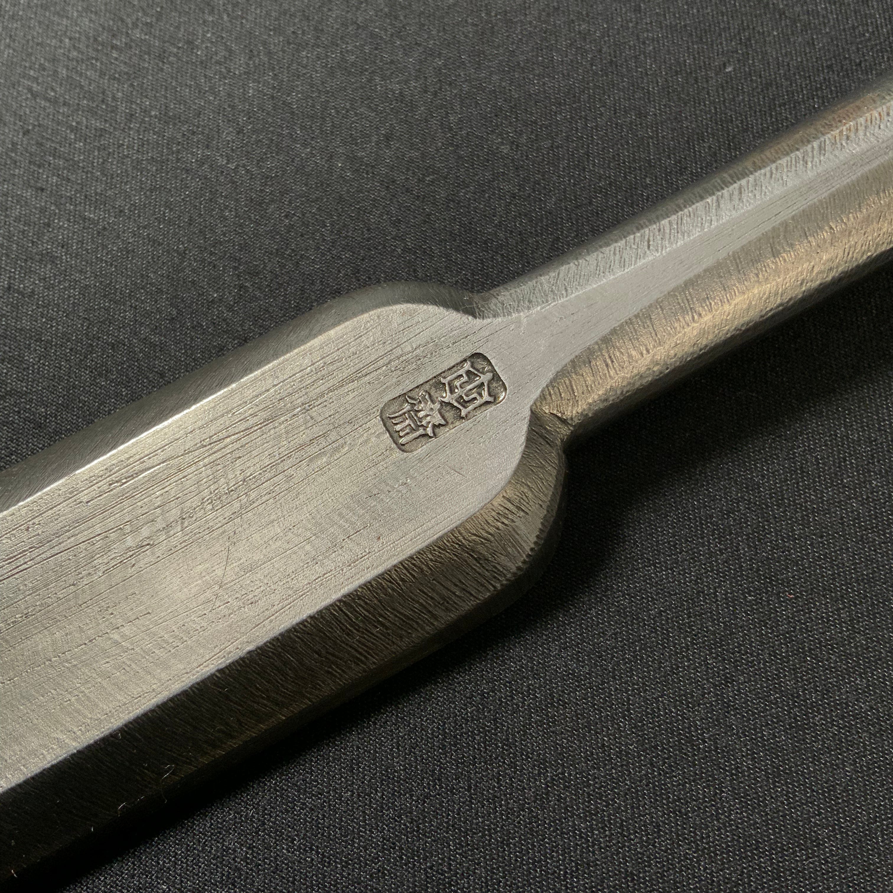 Tasai  Slick Chisels (Nakatsuki-Nomi)  田斎作 磨仕上 中突のみ 赤樫柄30mm