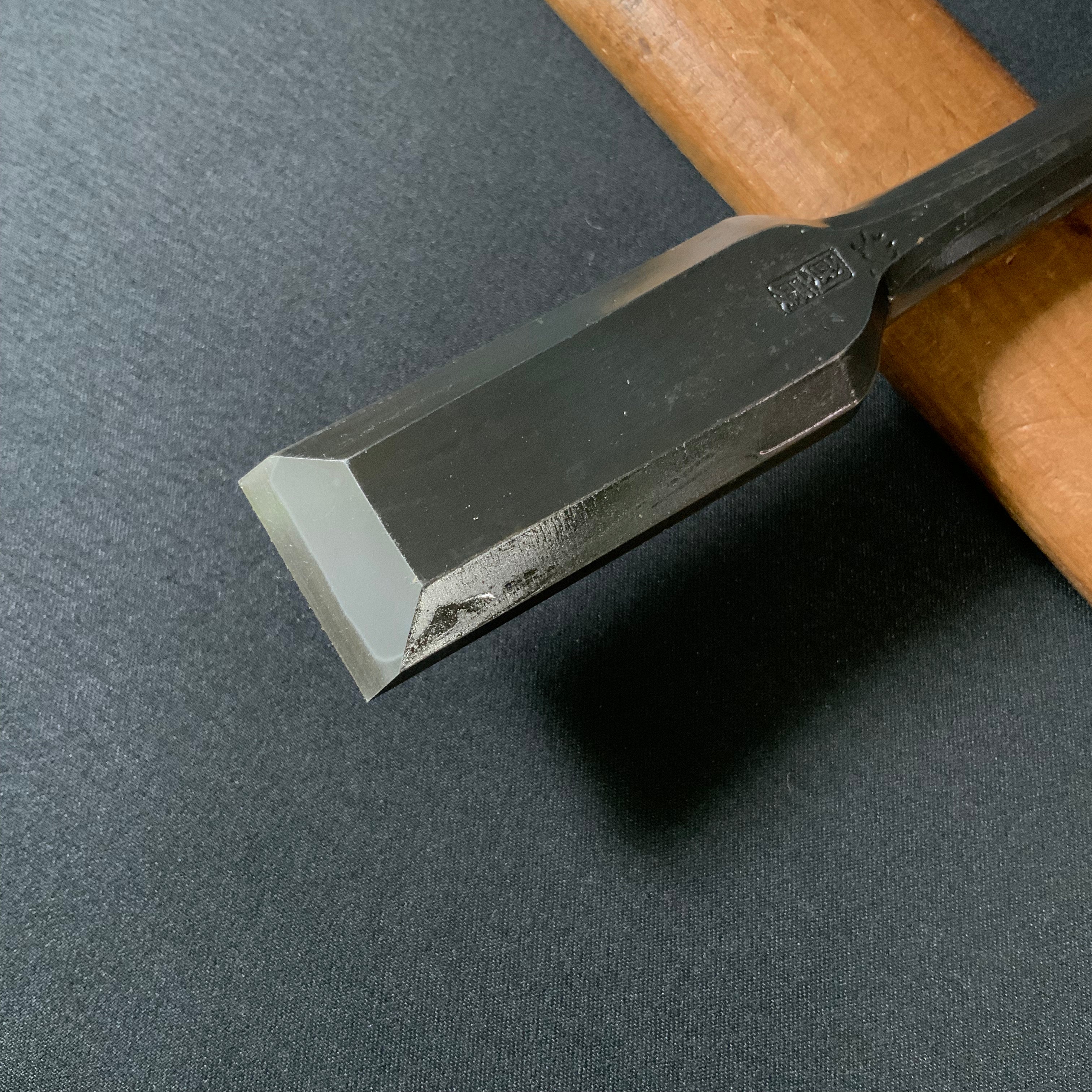 池田慶郎 三代目国慶作 追入鑿 24mm   Kunikei 3rd Bench chisels by Ikeda Yoshiro