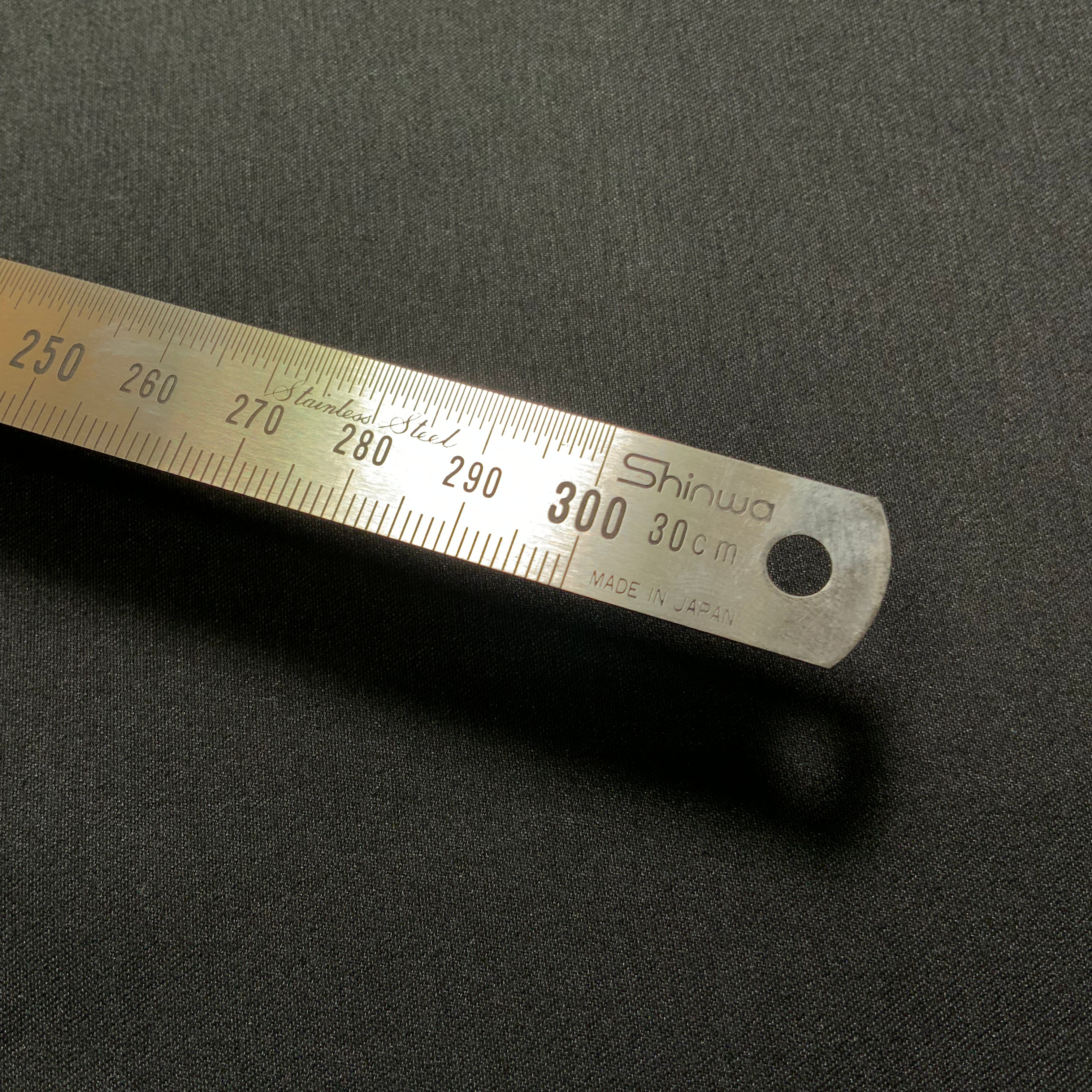 Old Stock Shinwa Stainless Steel Rule 300mm 掘出し物 シンワ 直尺 シルバー 30cm