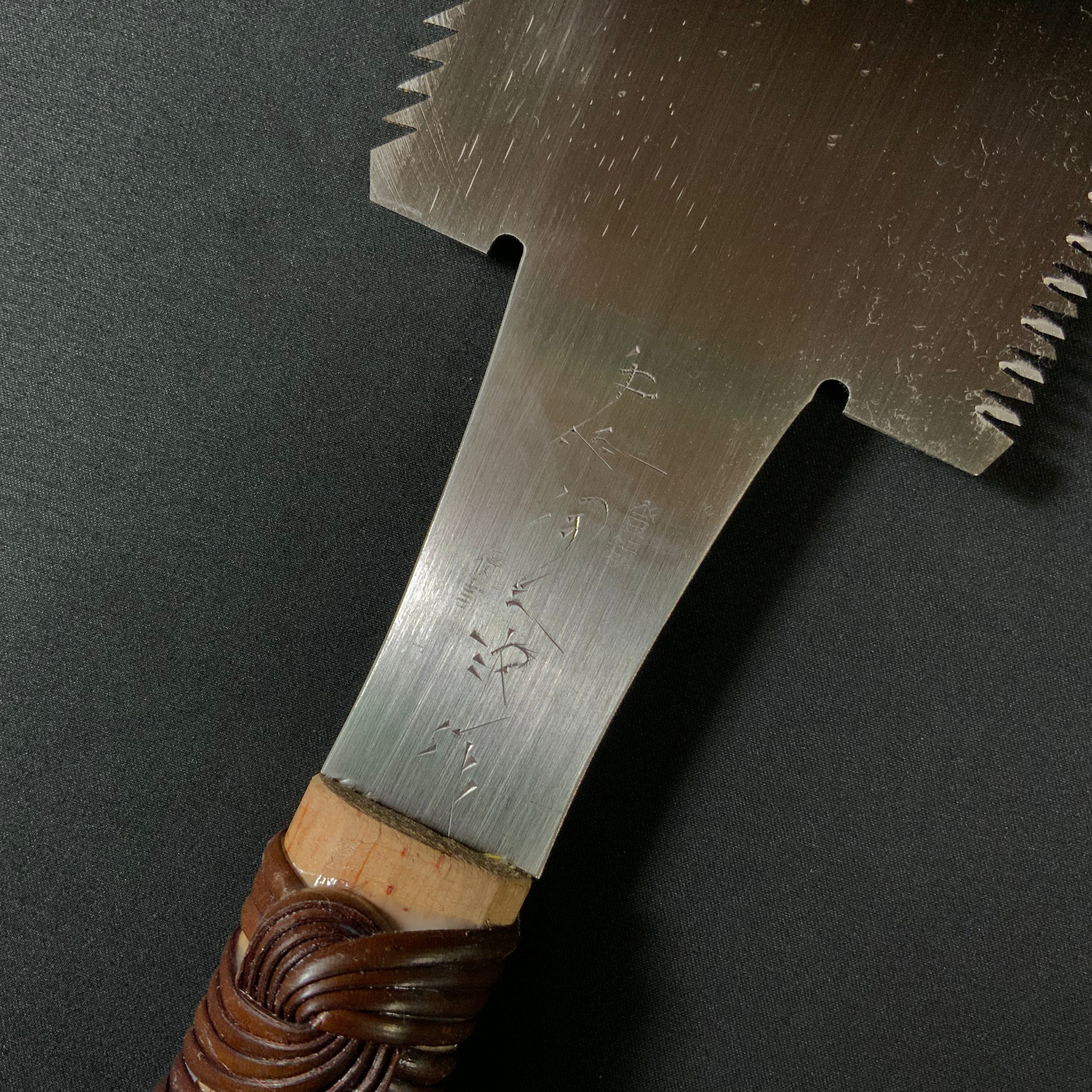 #218  Nagakatsu Double Edge Saw Eddy Type Handles set by Kurashige For Soft Wood 渦巻き柄 両刃鋸 280mm 針葉材用