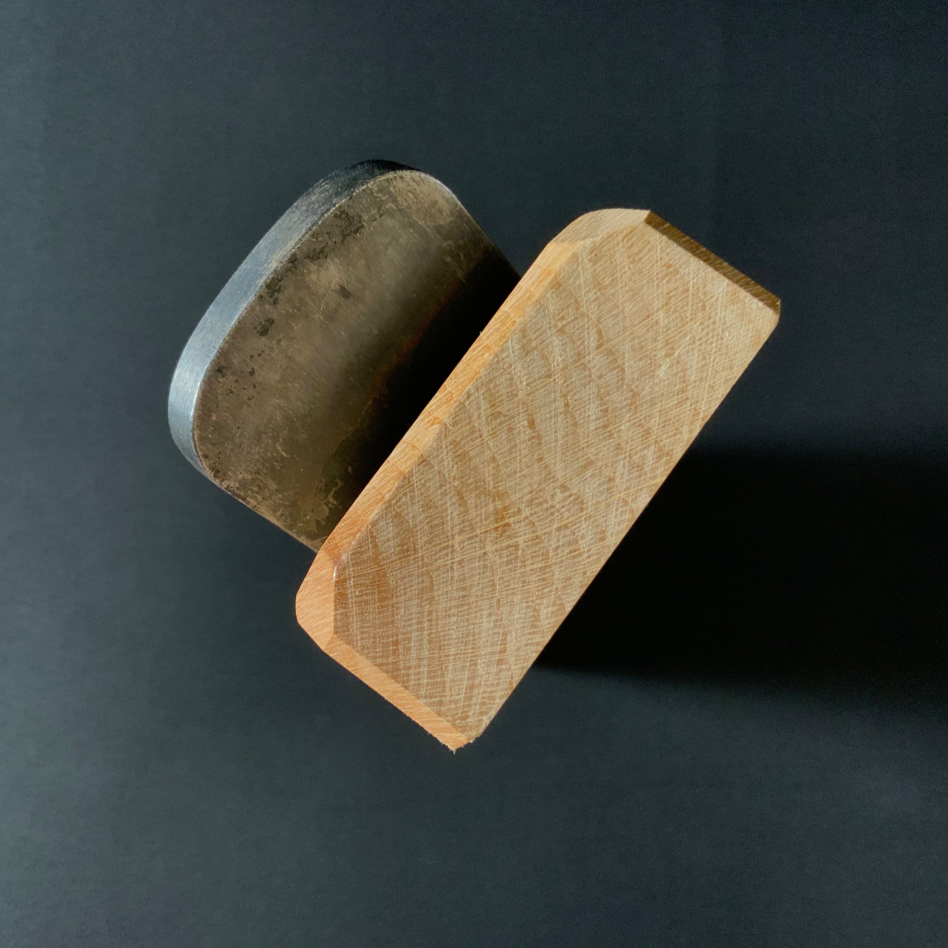 掘出し物 掘出し物 本銘勘次 仕上鉋 白樫台 65mm    Old stock Honmei-kanji Smoothing Plane (Kanna) with White Oak