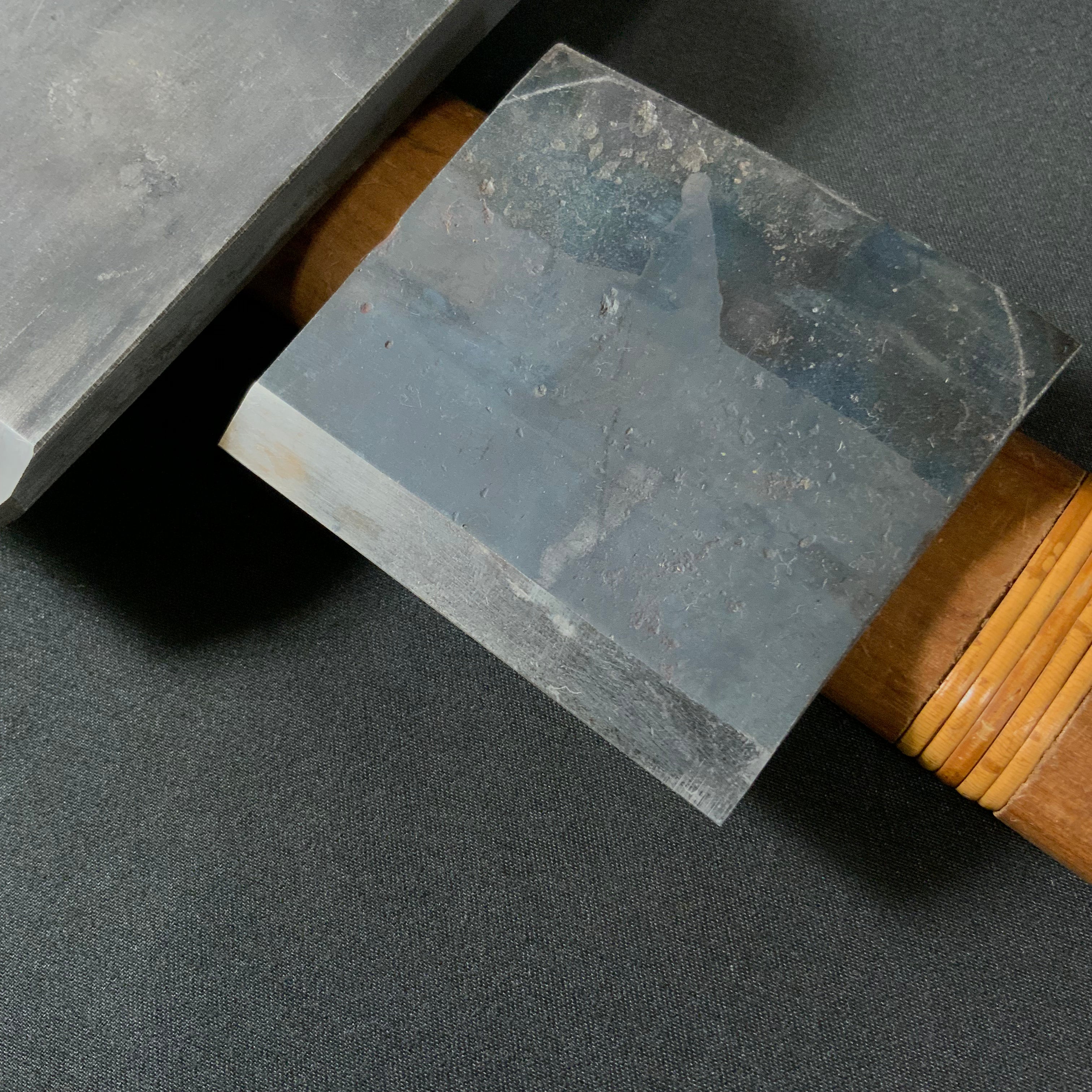 掘出し物 東源次 仕上鉋 白樫台 70mm    Old stock Azuma-Genji Smoothing Plane (Kanna) with White Oak dai