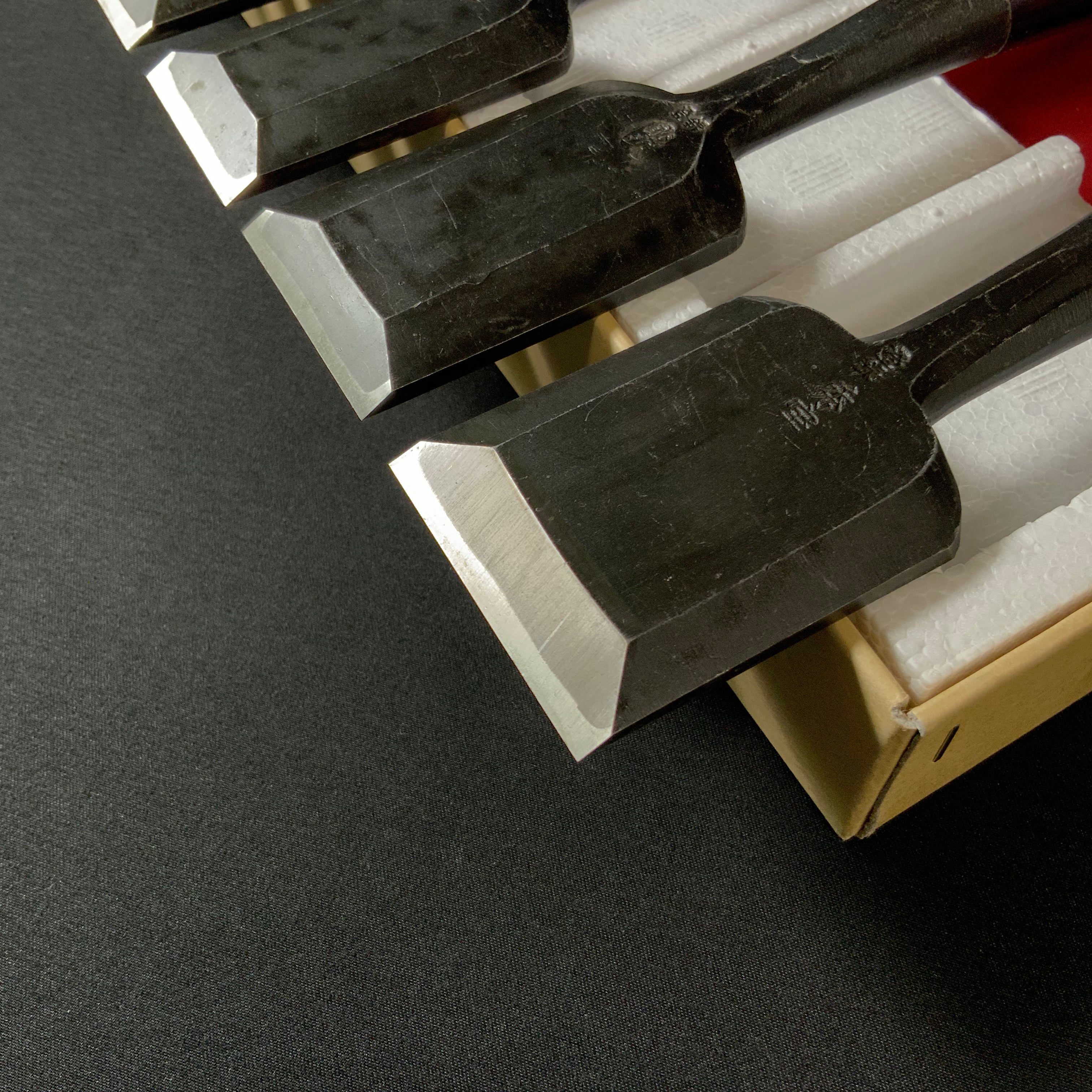 #M187 Mixed set  Bench chisels 10pc set by Sukemaru and Syuhou   助丸 秀宝 バラ鑿合わせ  追入10本組鑿