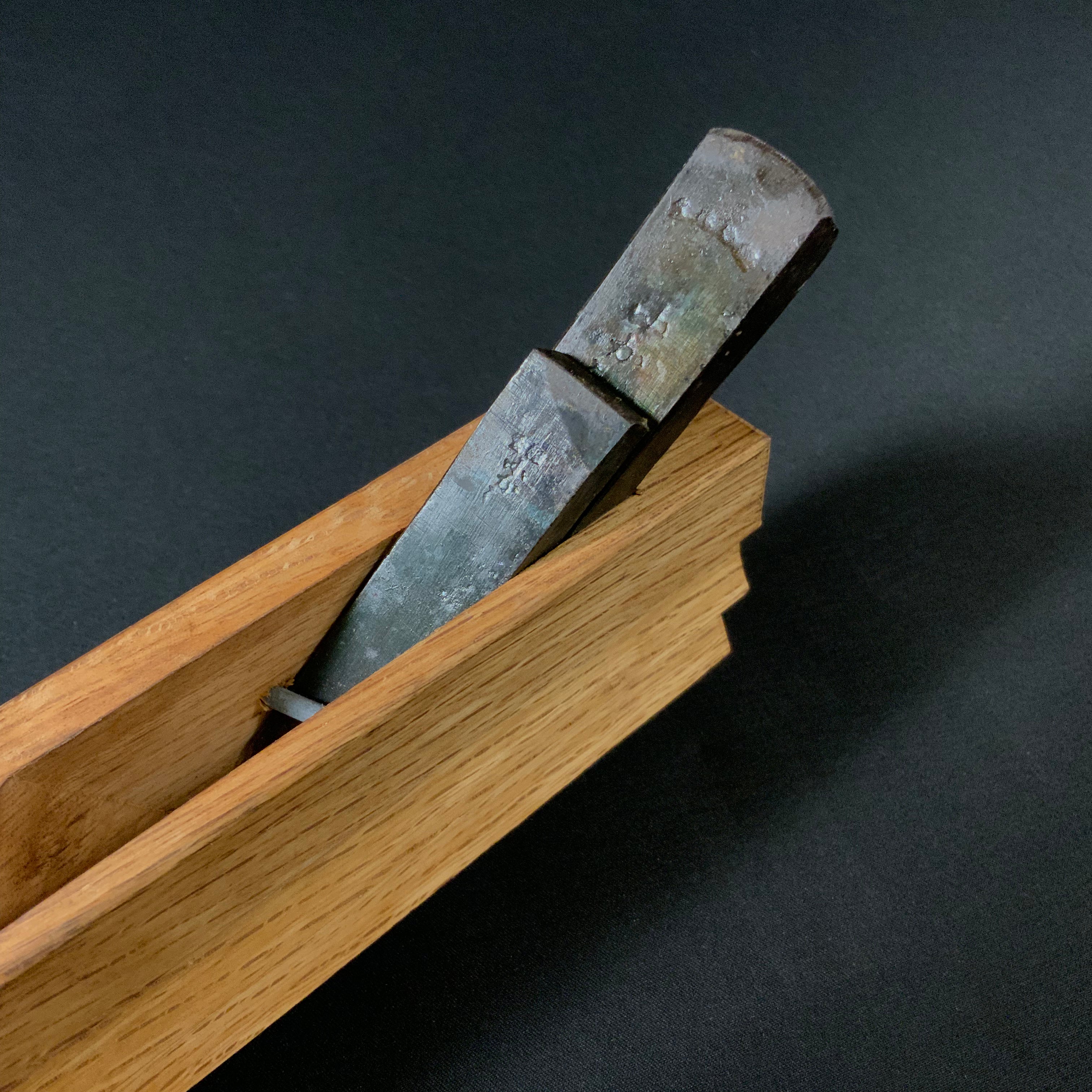 #11 Old stock Side Rabbet Plane with blue steel  掘出し物  小かし 脇取鉋 赤樫台 Wakitori kanna