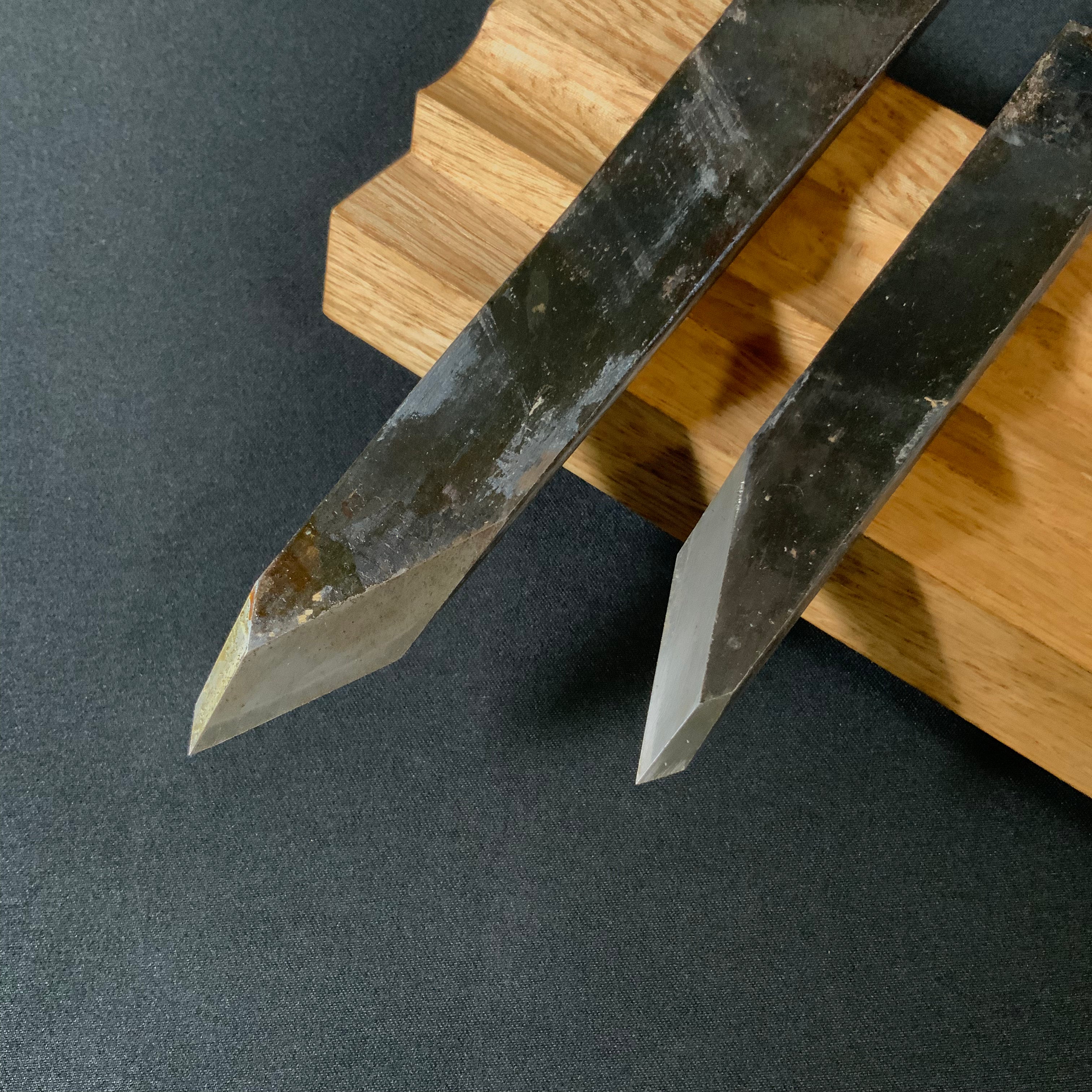 #11 Old stock Side Rabbet Plane with blue steel  掘出し物  小かし 脇取鉋 赤樫台 Wakitori kanna
