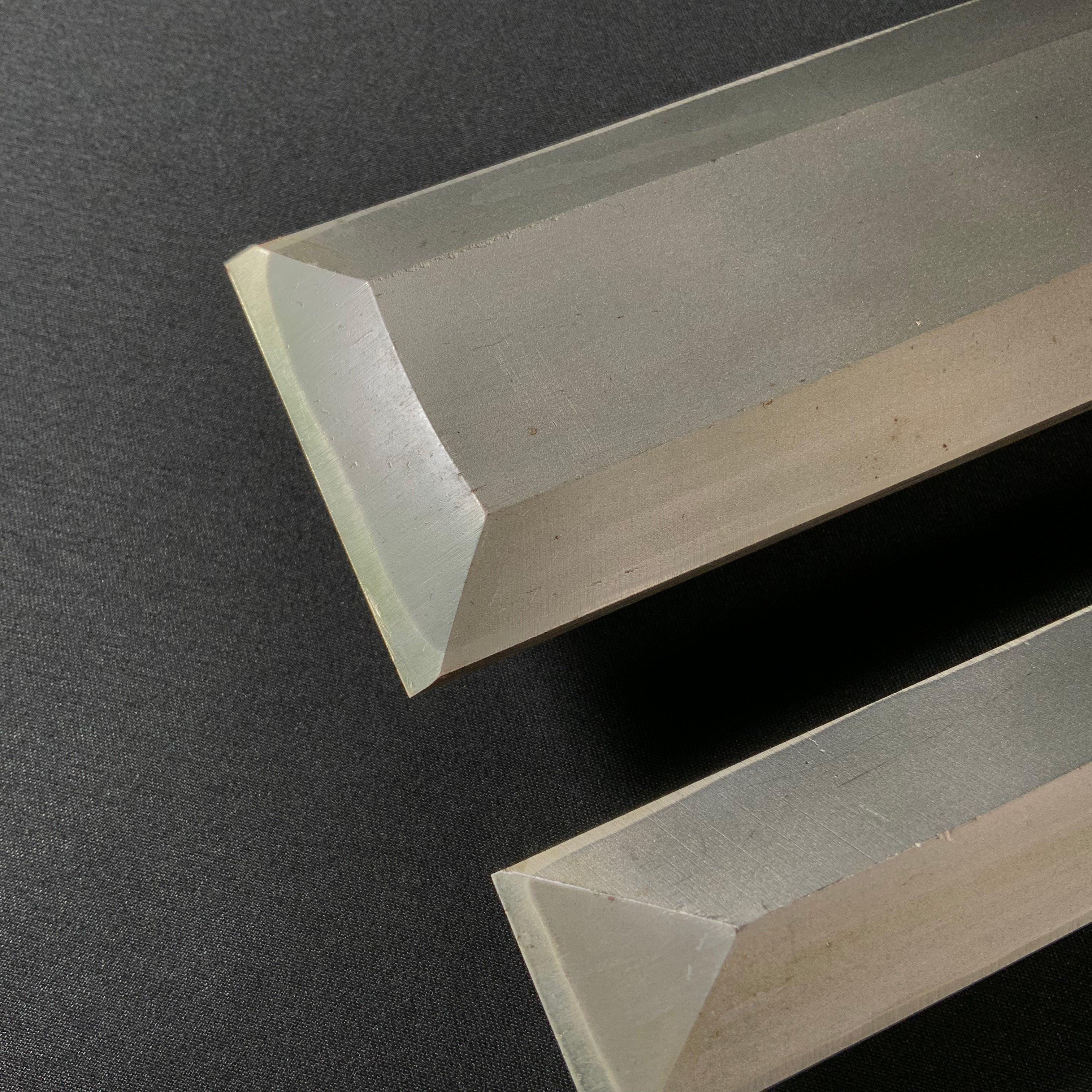 Old stock Slick Chisels set with Dragon and Tiger Carving 掘出し物 龍虎彫 本突き組鑿 48,24mm Ootsuki-nomi, Hontsuki-Nomi