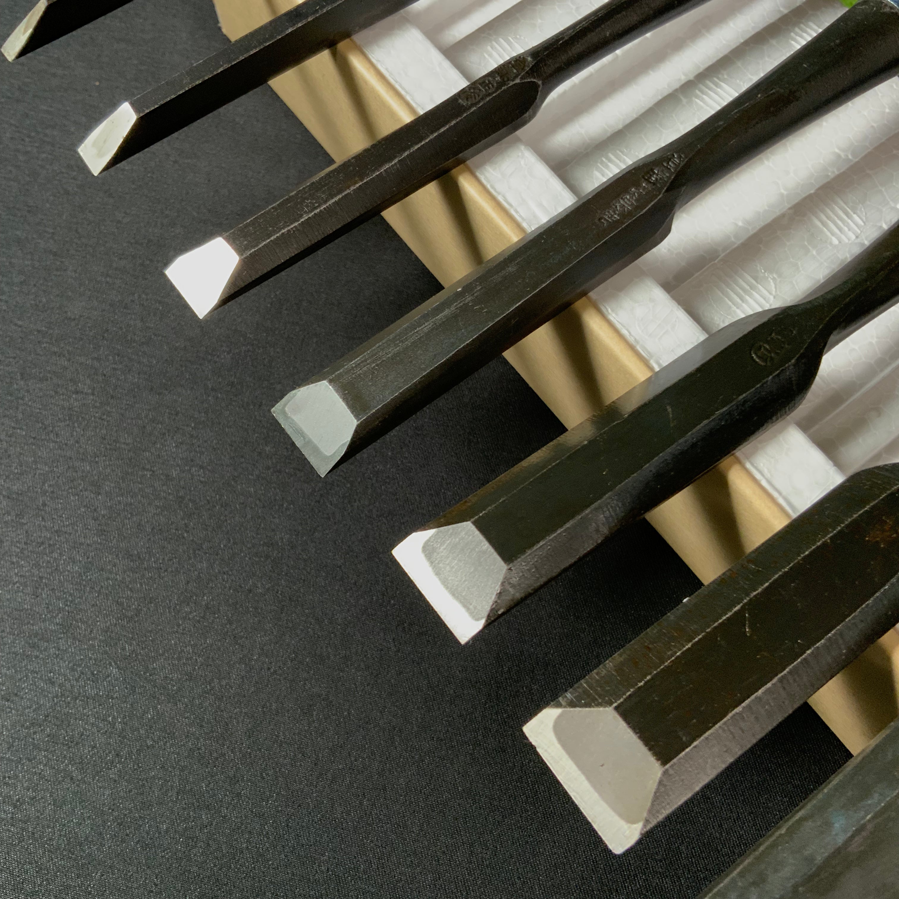 M191 Kenshin bench chisels set by Usui Yoshio  謙信 碓氷淑郎作 追入組鑿 10本組