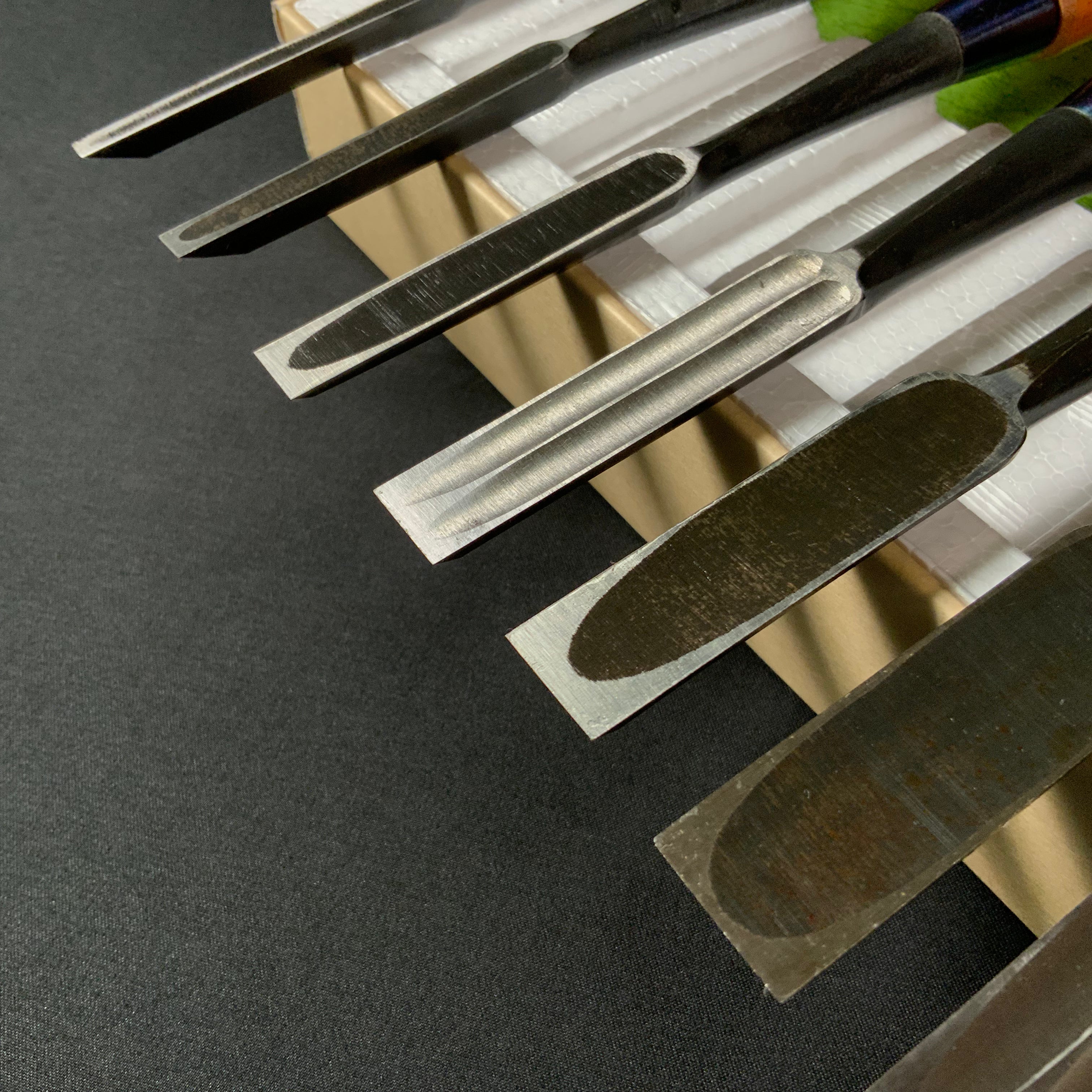 M191 Kenshin bench chisels set by Usui Yoshio  謙信 碓氷淑郎作 追入組鑿 10本組