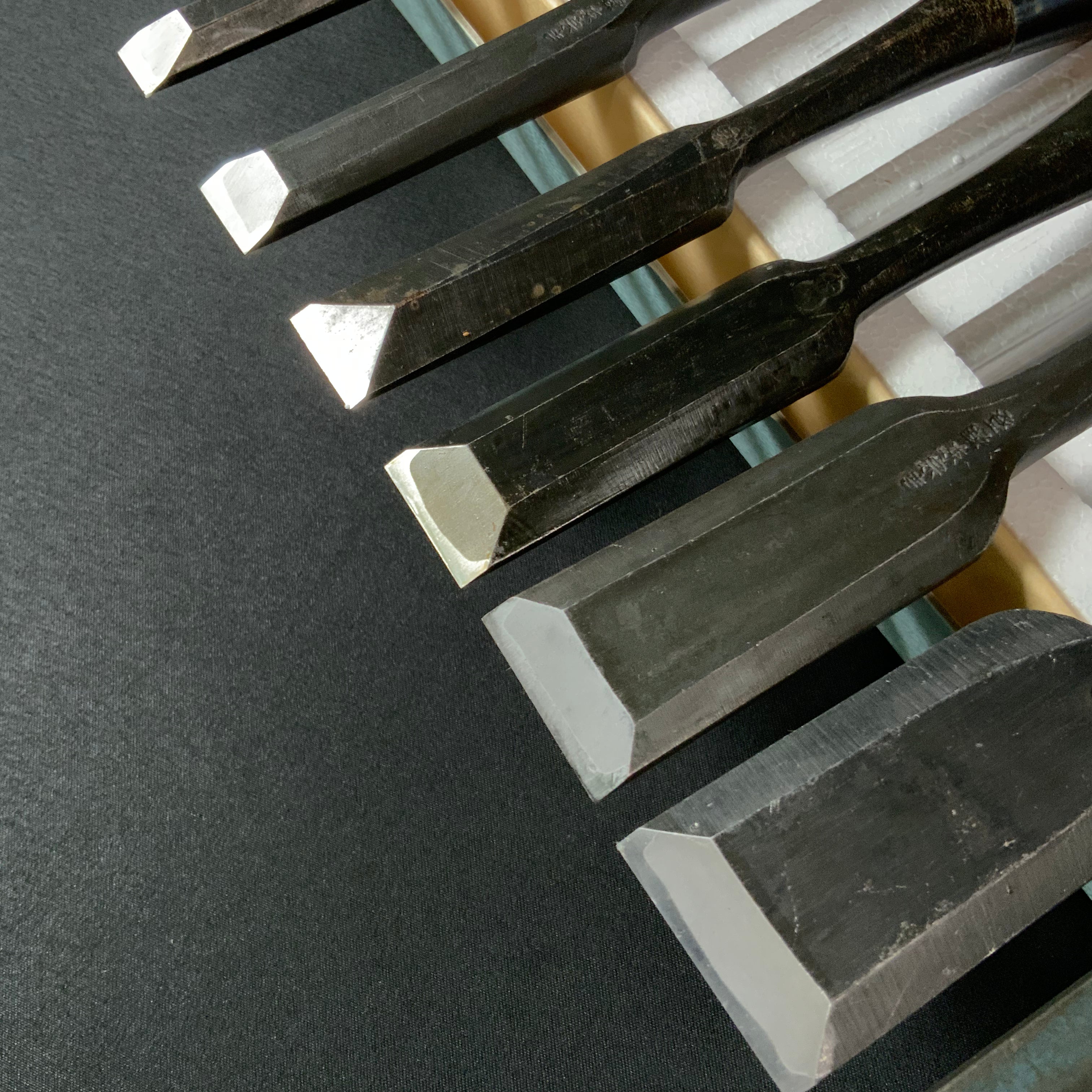M193 Mixed set Bench chisels set for beginner by unknown smith  バラ鑿合わせ 初心者におすすめ 追入組鑿 M193