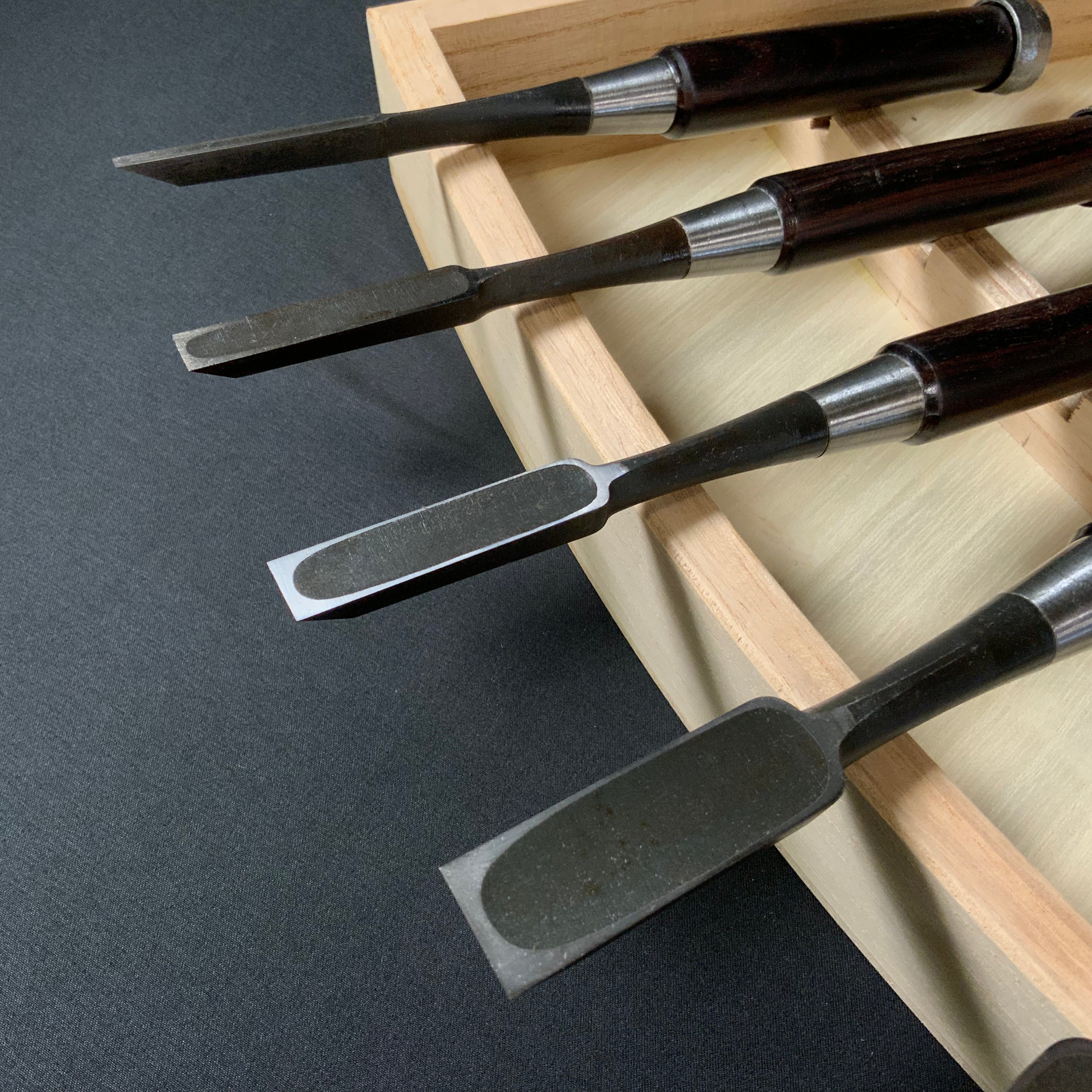 Old stock Tsuki Ichihiro Bench chisels set    掘出し物 月 市弘 山崎勇作 追入組鑿  Oirenomi