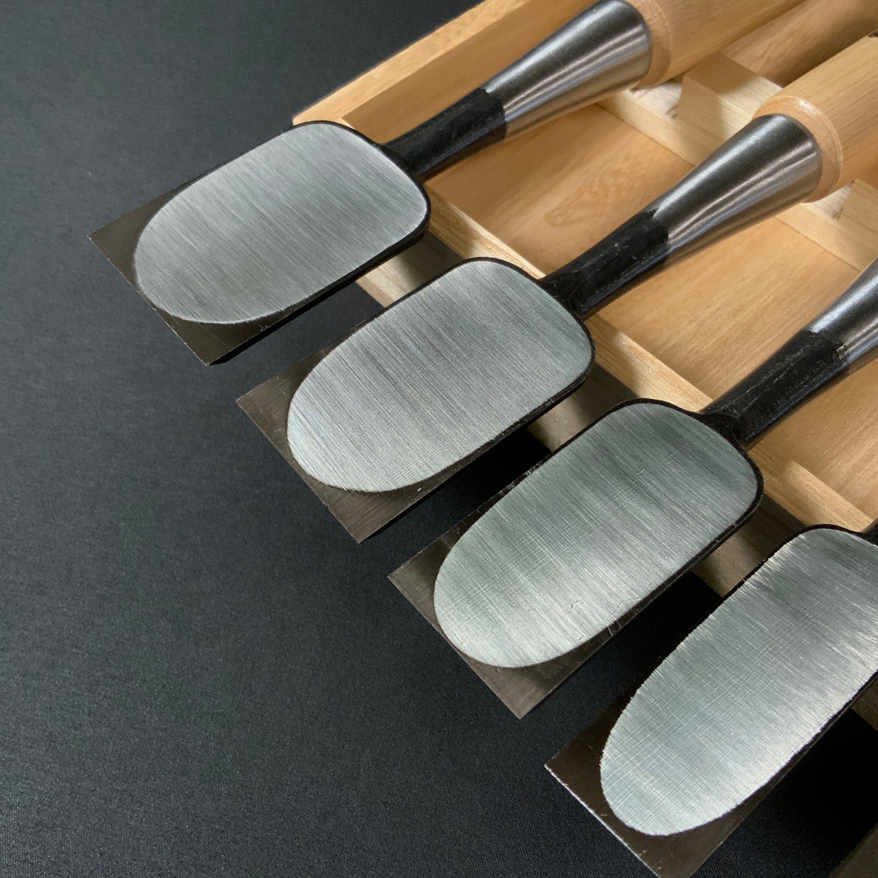 #3 Ouchi Bench chisels set by Ouchi 4th generation white Oak Handle  宗家大内 追入組鑿 芯持白樫柄 桐箱付 四代目大内俊明作