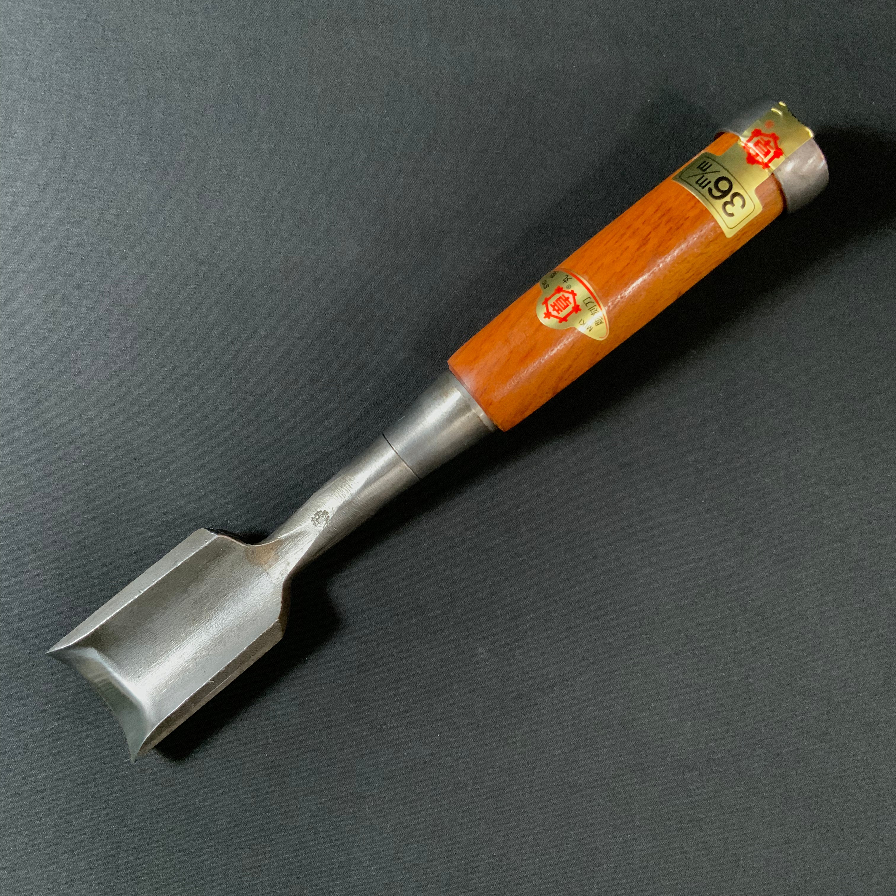 Mikisho Wood carving Timber Chisel 三木章 木彫叩きのみ 外鋼型 36mm
