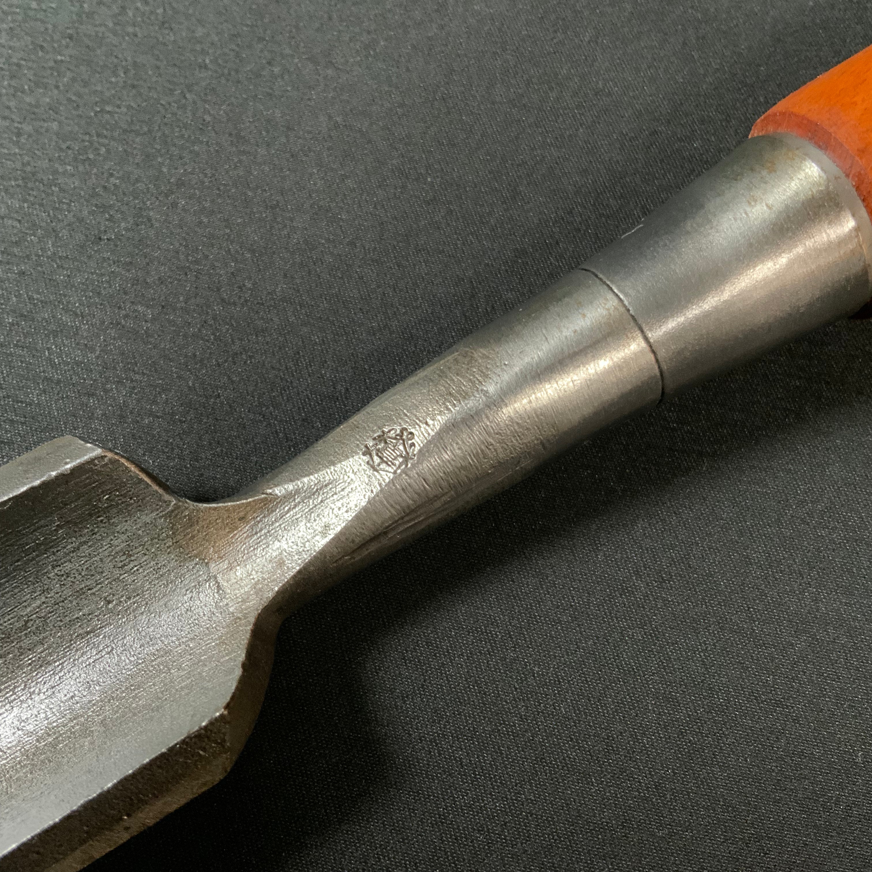 Mikisho Wood carving Timber Chisel 三木章 木彫叩きのみ 外鋼型 36mm
