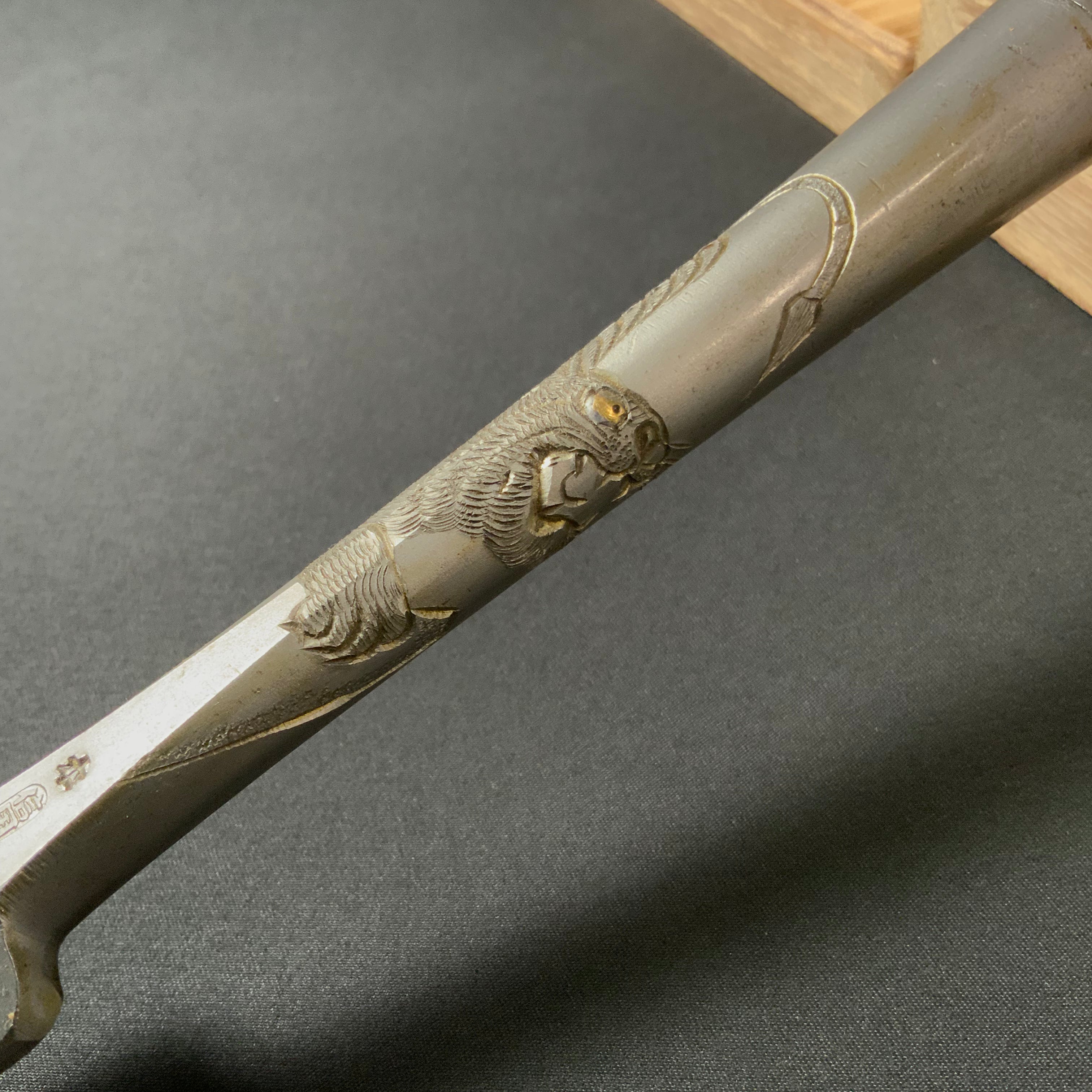 Old stock Hon-Nobukuni Slick Chisels set with Dragon and Tiger Carving 掘出し物 本信國 龍虎彫 本突き組鑿 48,24mm Ootsuki-nomi, Hontsuki-Nomi