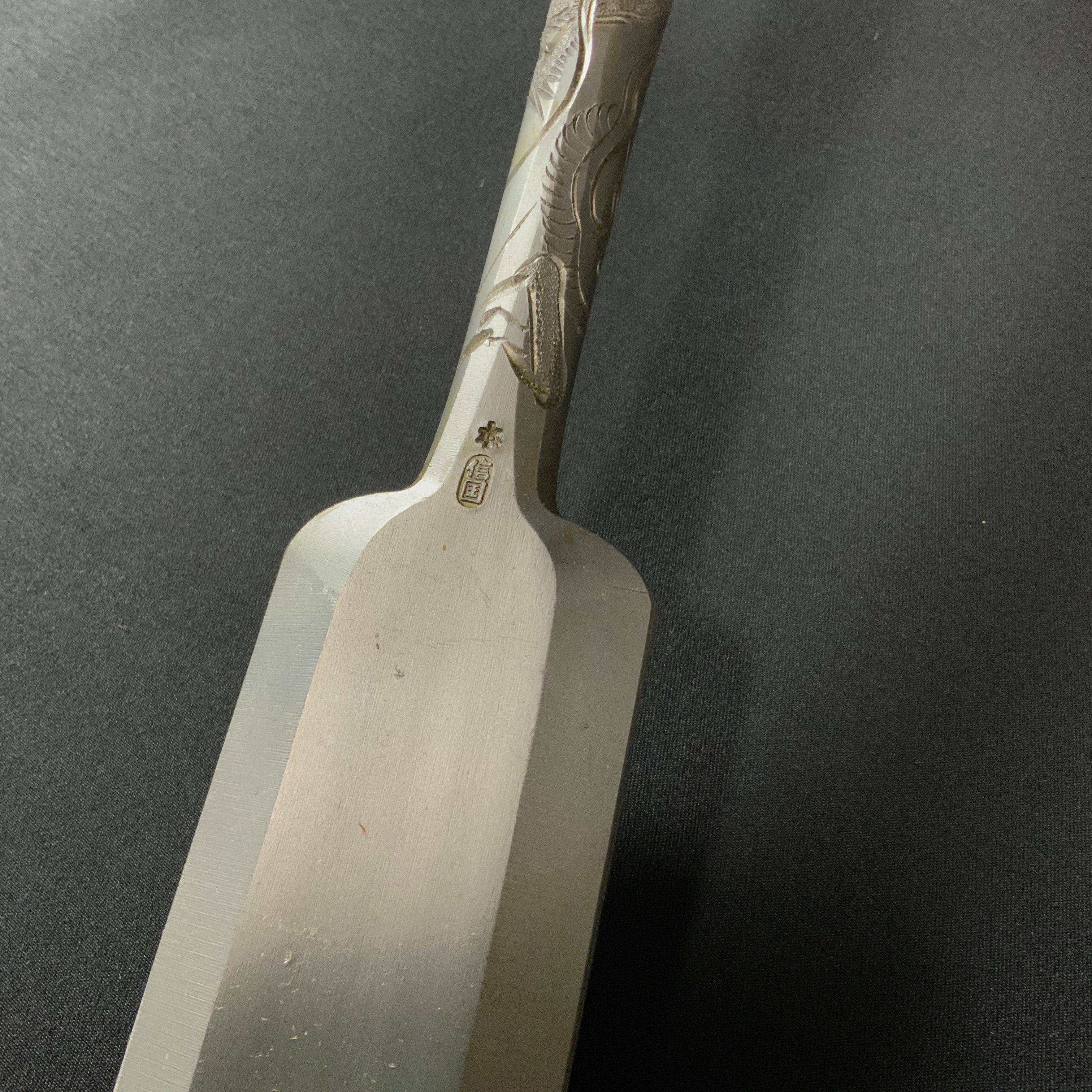 Old stock Hon-Nobukuni Slick Chisels set with Dragon and Tiger Carving 掘出し物 本信國 龍虎彫 本突き組鑿 48,24mm Ootsuki-nomi, Hontsuki-Nomi