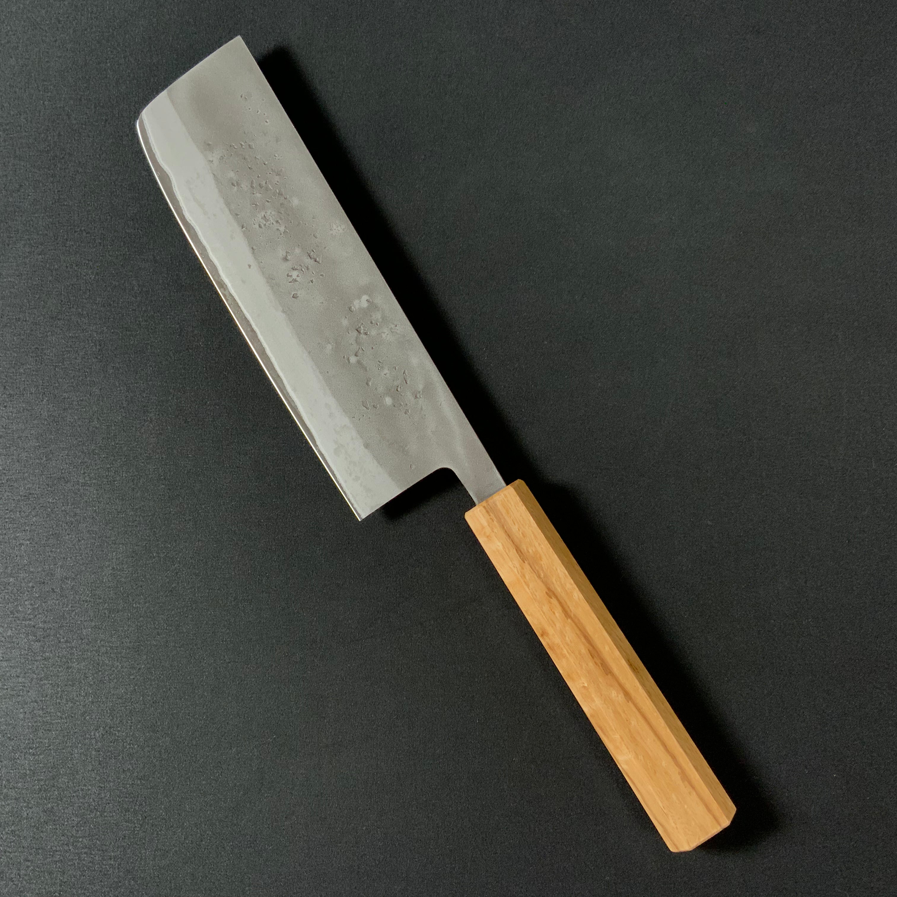 侊悦 角型包丁 ステン梨地青紙 八角樫柄 165mm     Kouetsu Square-shaped knife stainless steel pear finish blue steel
