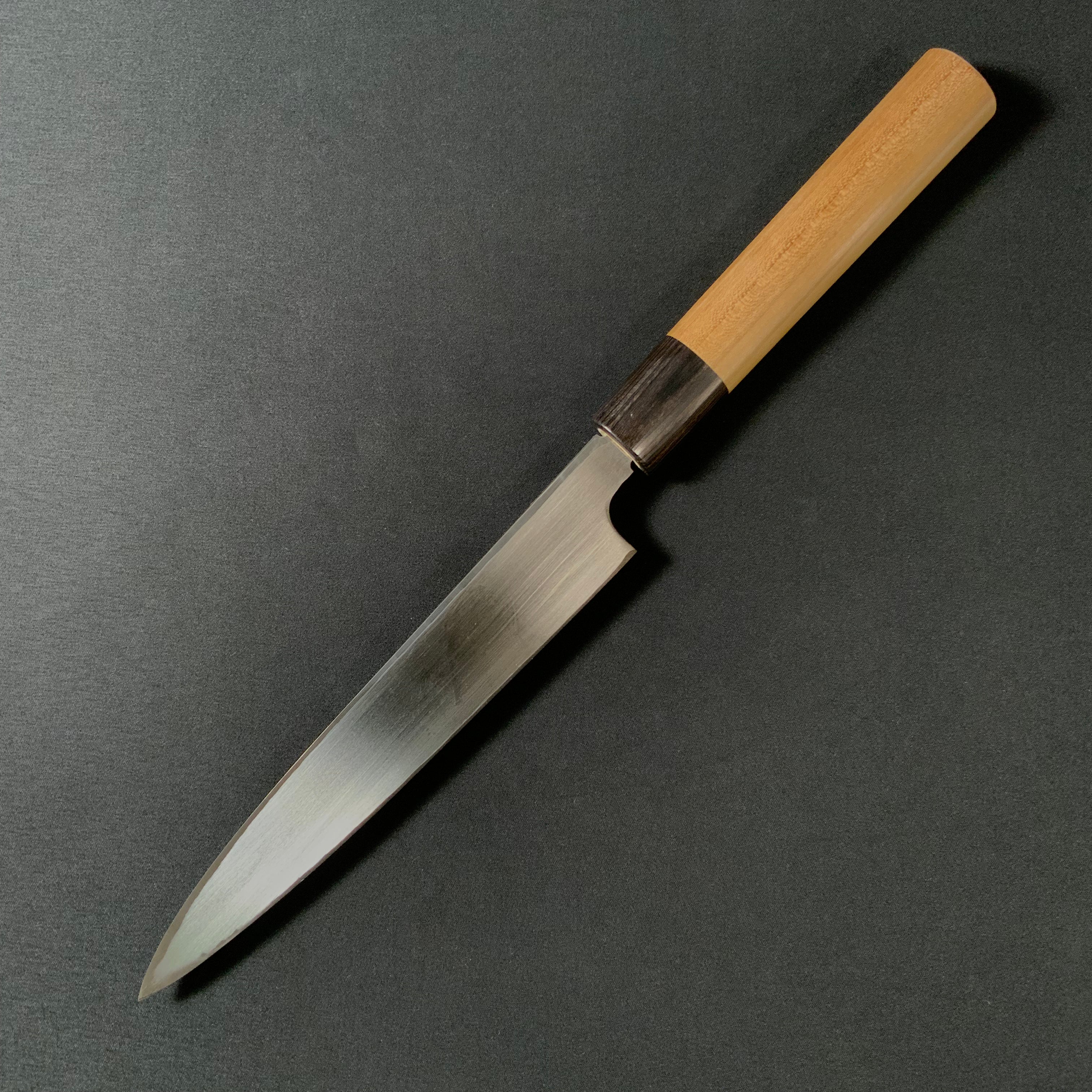 恒久作 柳刃包丁 黒槌目仕上 SK鋼鍛接 180mm Tsunehisa Yanagiba Knife 恒久作 柳刃包丁 黒槌目仕上 SK鋼鍛接 180mm Tsunehisa Yanagiba Knife