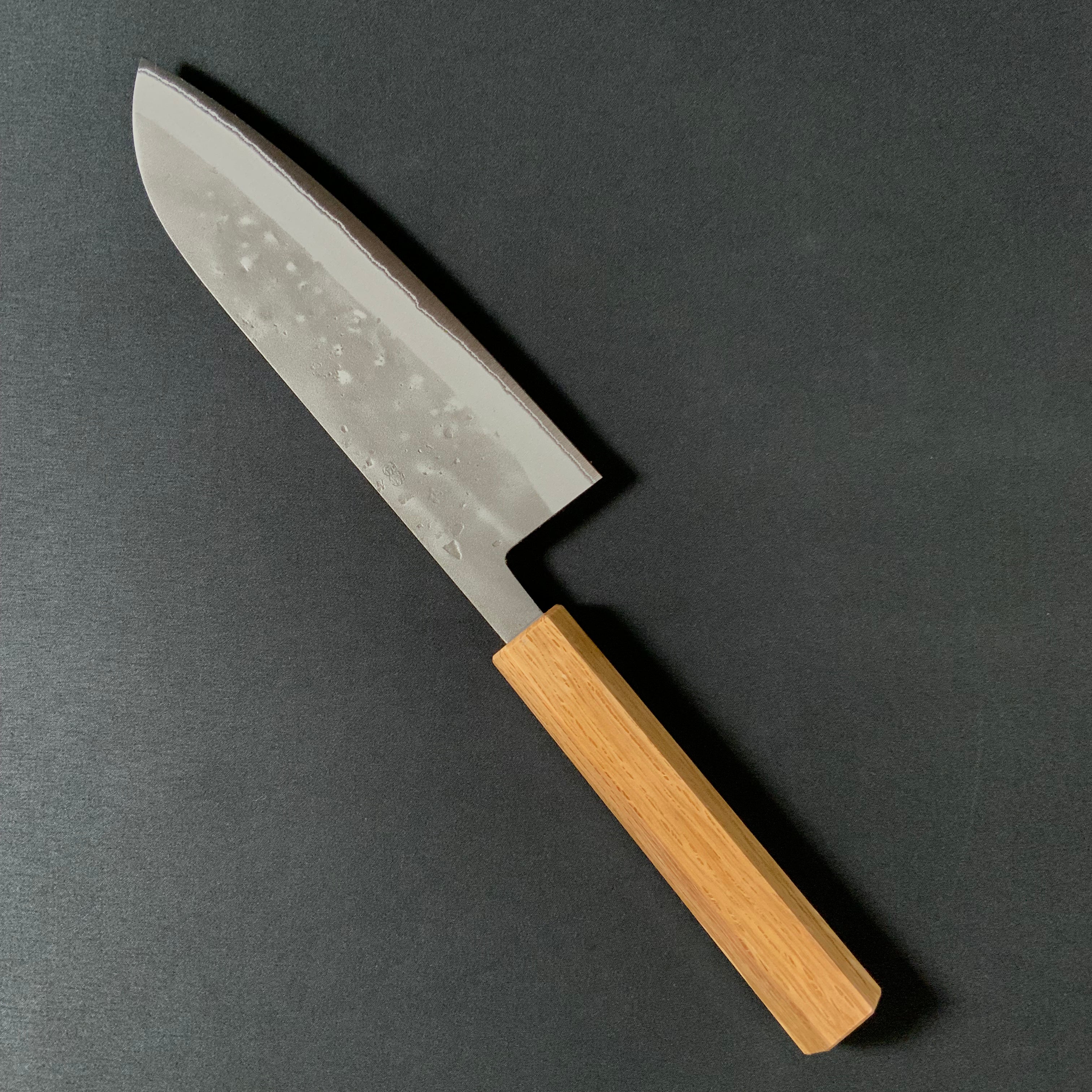 侊悦 三徳包丁 ステン梨地青紙 八角樫柄 165mm     Kouetsu Santoku knife stainless steel pear finish blue steel