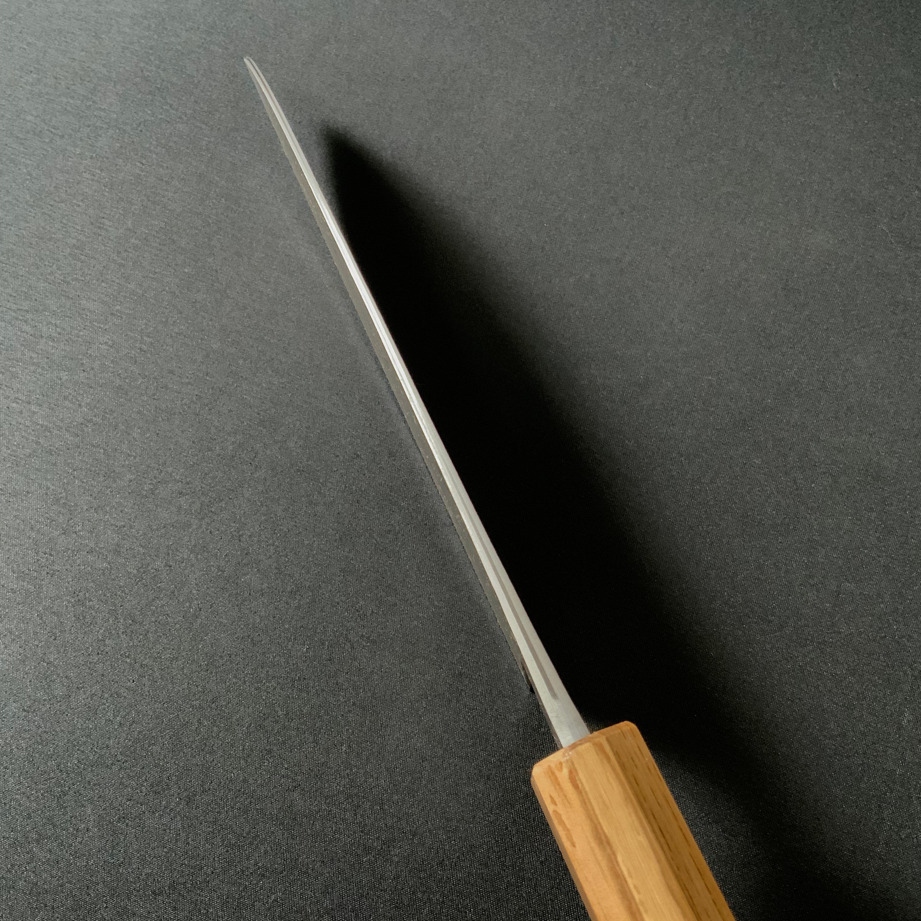 侊悦 三徳包丁 ステン梨地青紙 八角樫柄 165mm     Kouetsu Santoku knife stainless steel pear finish blue steel