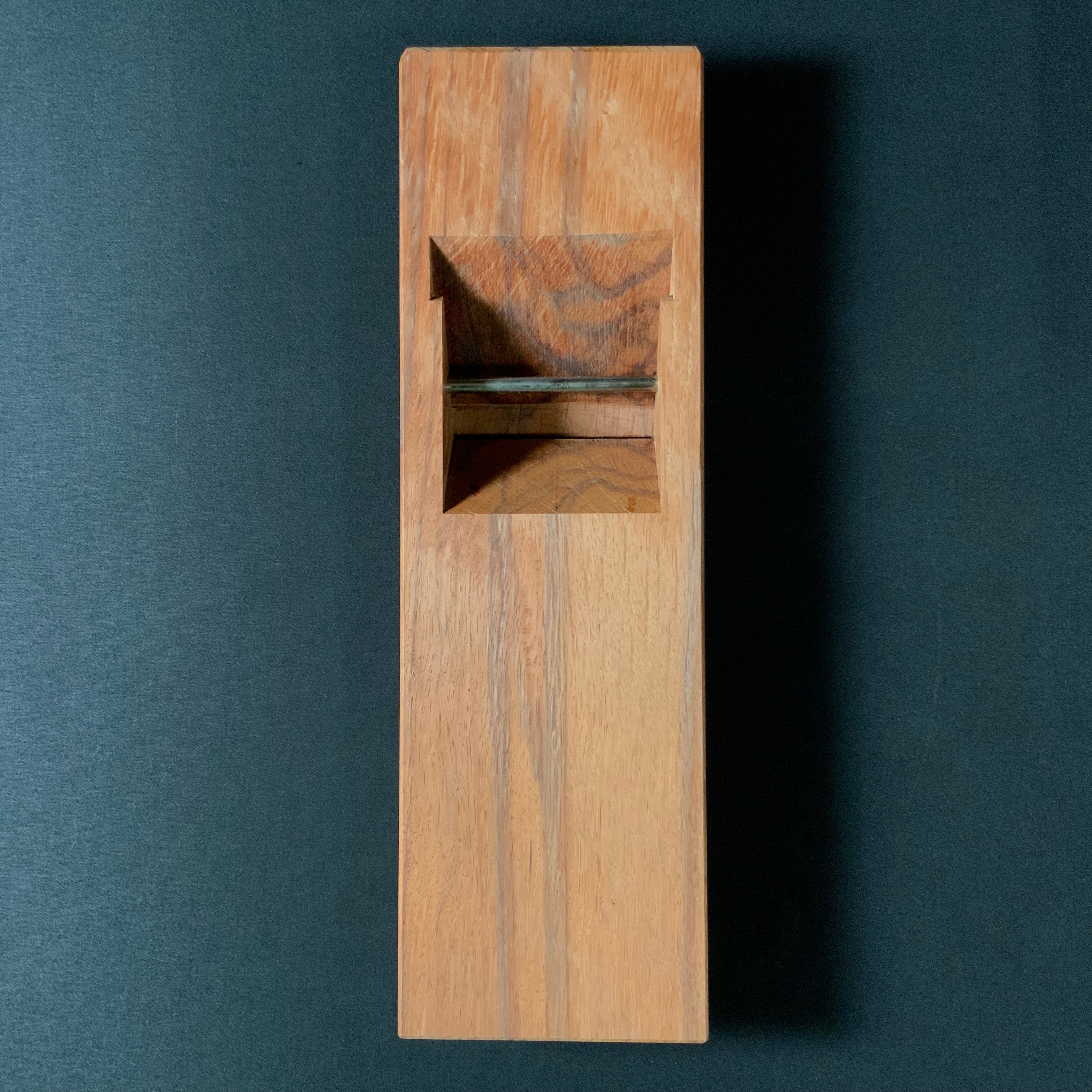 Old stock Mosaku Kandakikuo Plane (Kanna)  掘出し物 も作 神田規久夫 仕上鉋 70mm