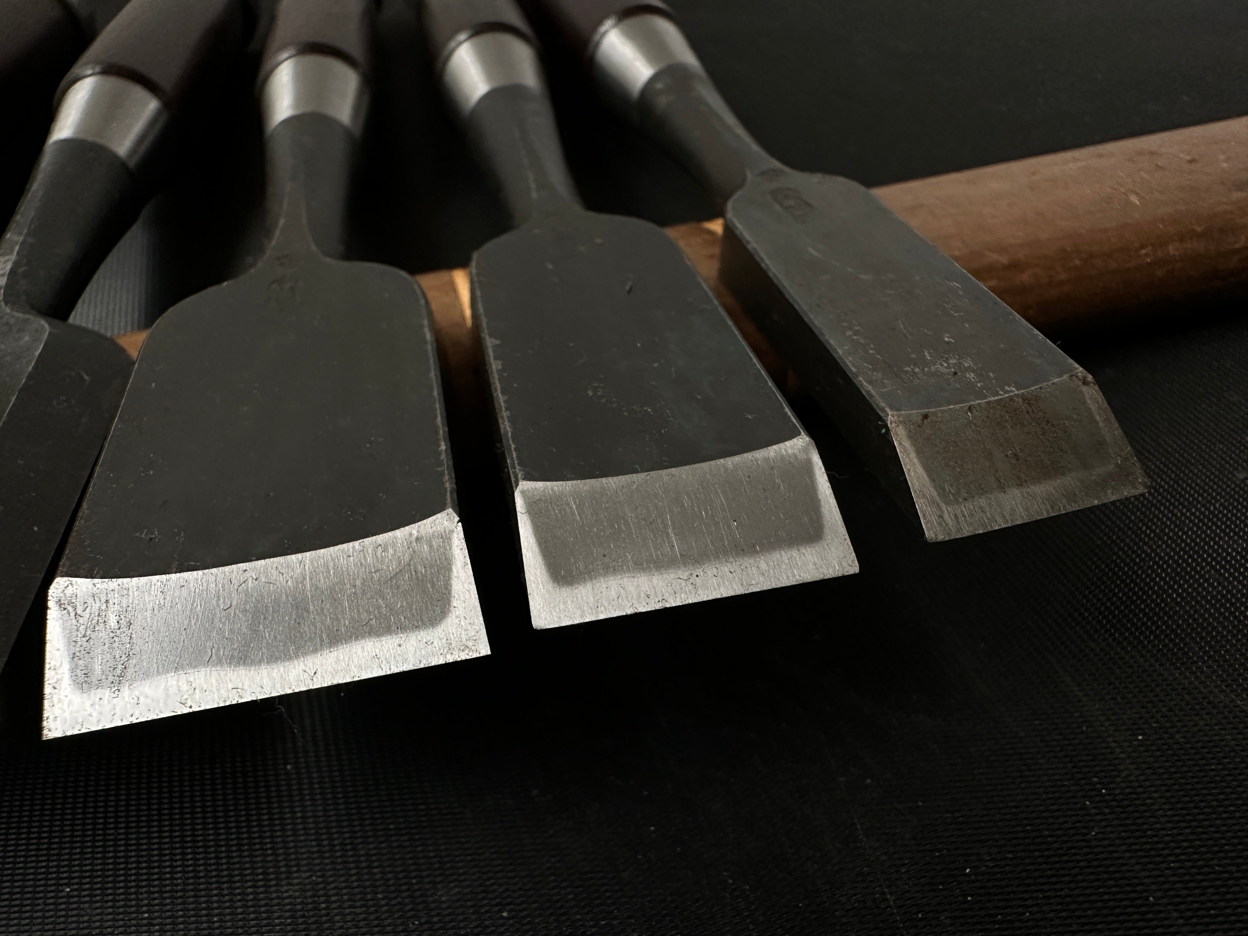 Hidari Ichihiro Kakuuchi Bench chisels set 左市弘 角打追入組鑿 unused