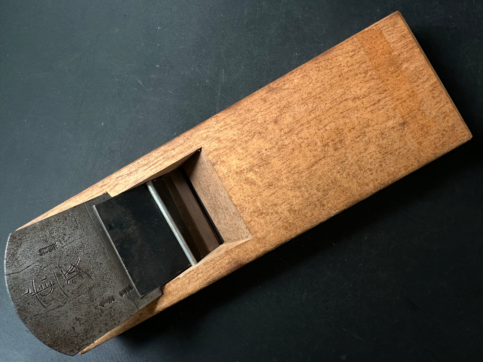 Old stock Shigenobu Smoothing Plane (Kanna) by Kiyoshi Nagamine 掘出し物 重 –  YAMASUKE KurashigeTools