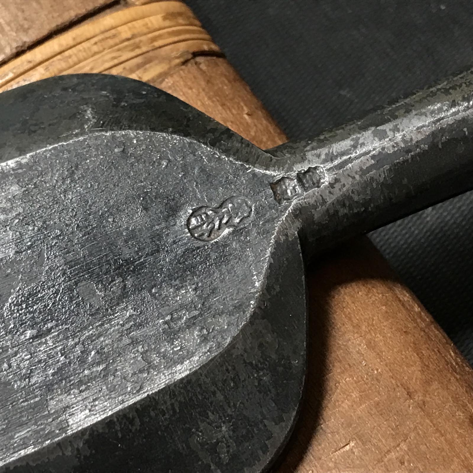 Used Hidari Hisasaku 2rd Bench chisel 使用品 二代目左久作 追入鑿 黒檀柄 48mm