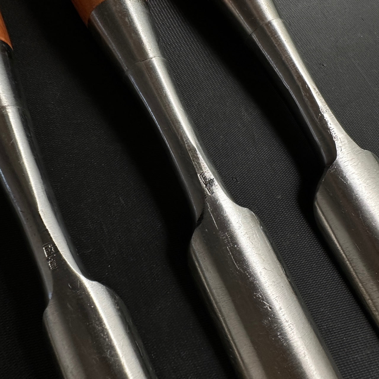 Kunitsuru Uchi maru chisels 5-piece set with white steel 掘出し物 國鶴 内丸組鑿 5本組