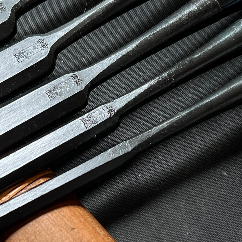 Ouchi Paring chisels with white steel by Ouchi 4th generation 四代目大内俊明作 宗家大内 薄鑿 Usunomi