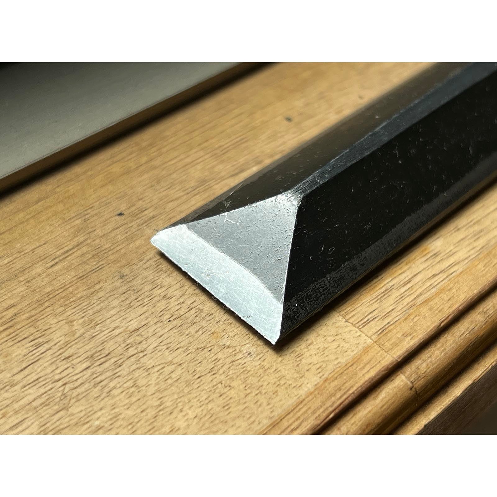 旧在庫 菊弘丸 鑿セット（大月のみ、本月のみ） 掘り出し物 菊弘丸 本突き組鑿 48,24mm