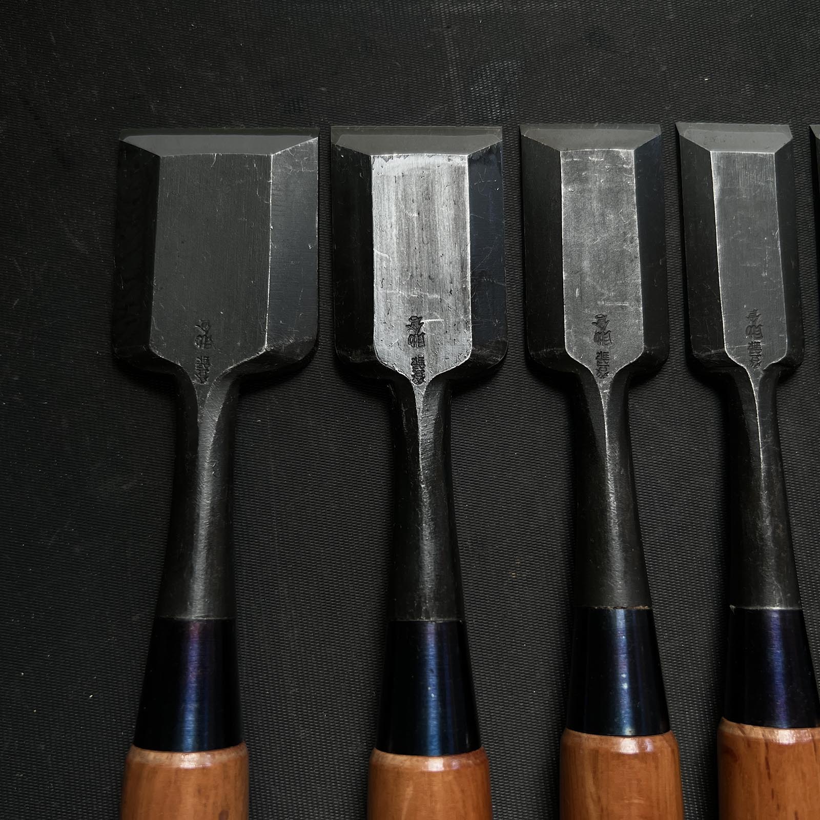 Sukekura Bench chisels set with White steel 助倉 追入組鑿 白紙鋼 三つ裏 Oirenomi