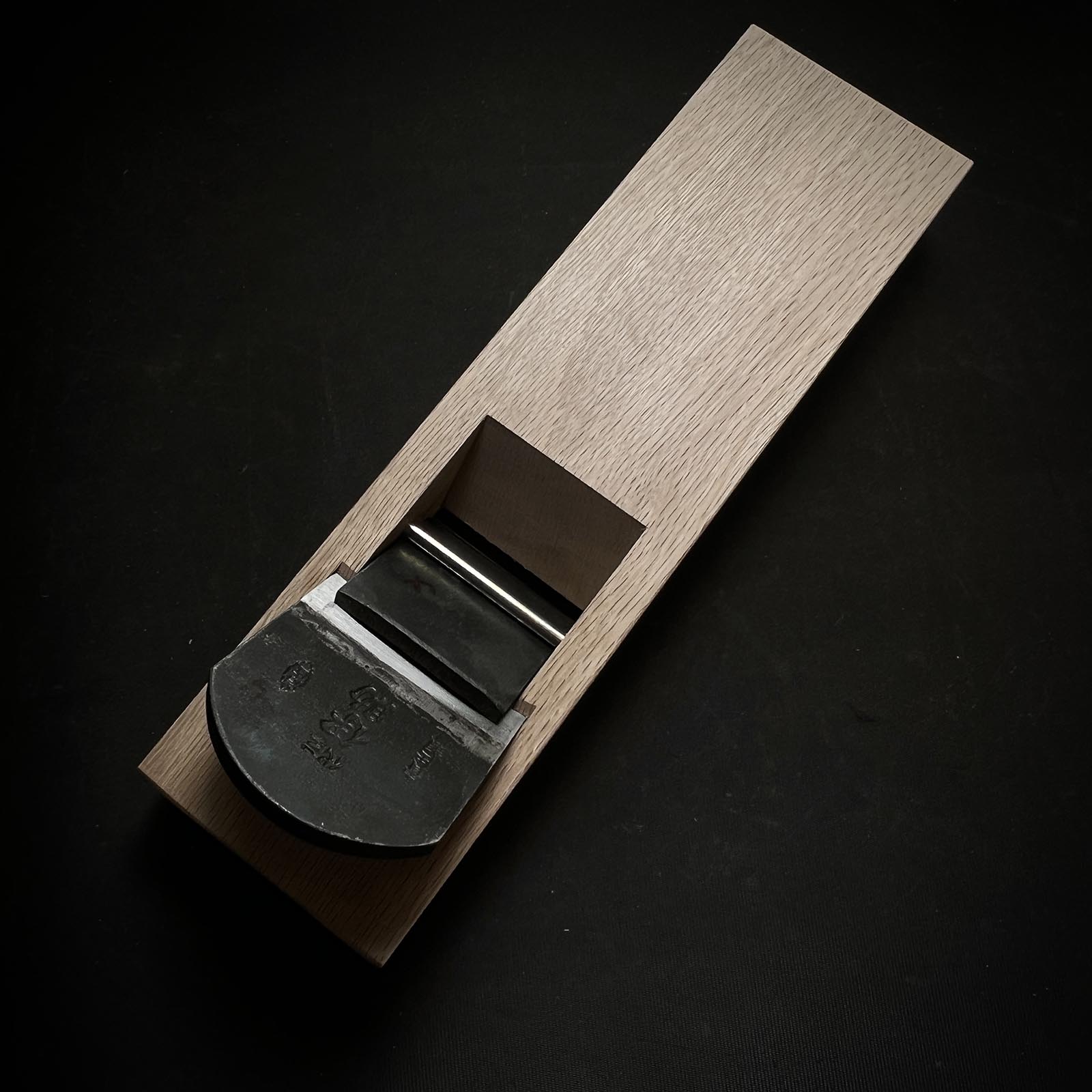 Old stock Sandai Esuke Smoothing Plane (Kanna) with Koyoshiya dai 掘出し物 三代伊助 仕上げ鉋  65mm