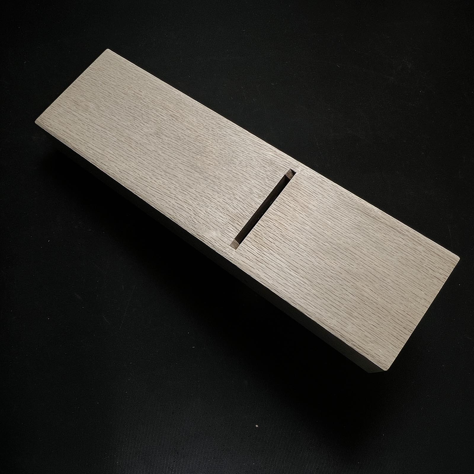 Old stock Sandai Esuke Smoothing Plane (Kanna) with Koyoshiya dai 掘出し物 三代伊助 仕上げ鉋  65mm