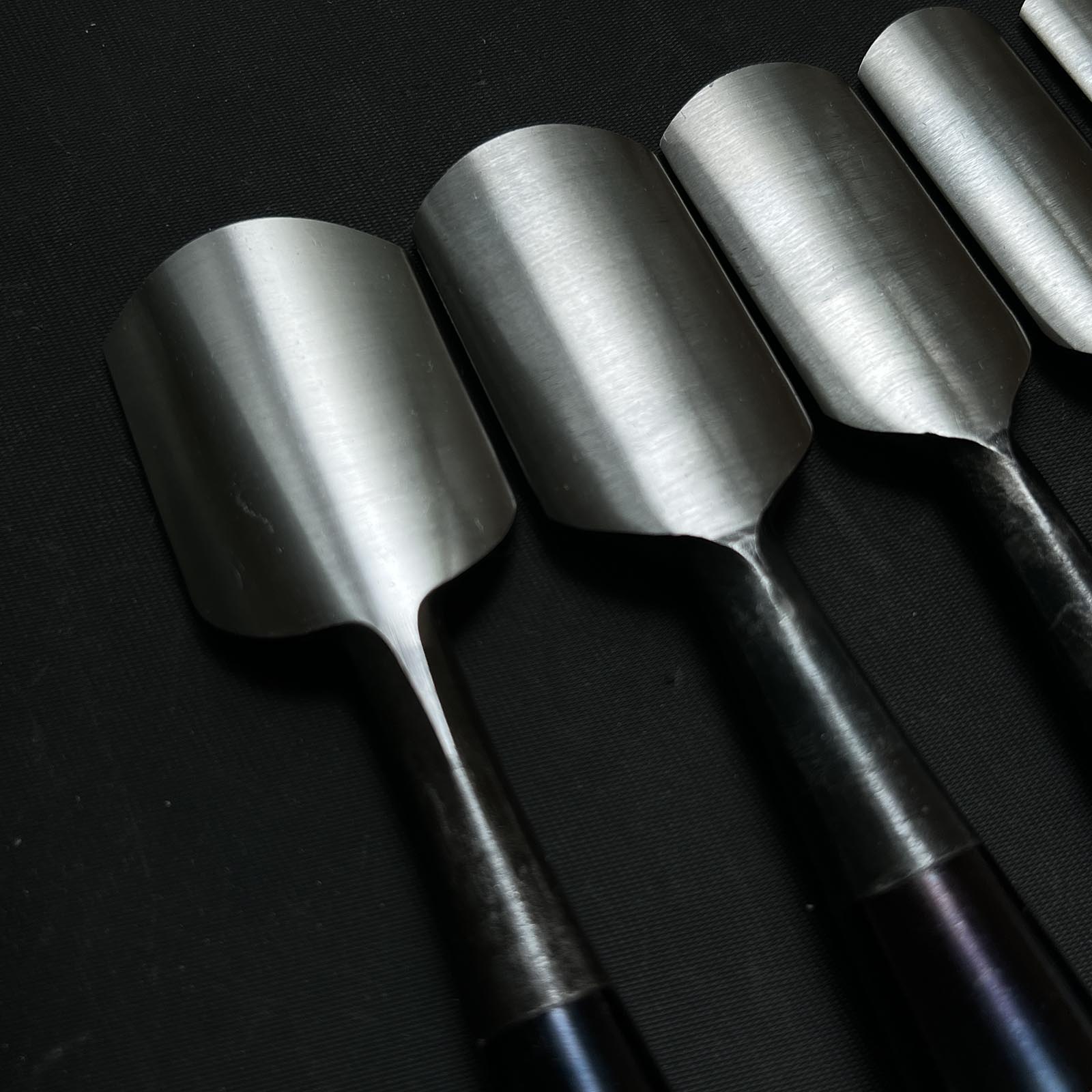 Toshikuni Soto maru chisels set with white steel 利國作 外丸組鑿  10本組