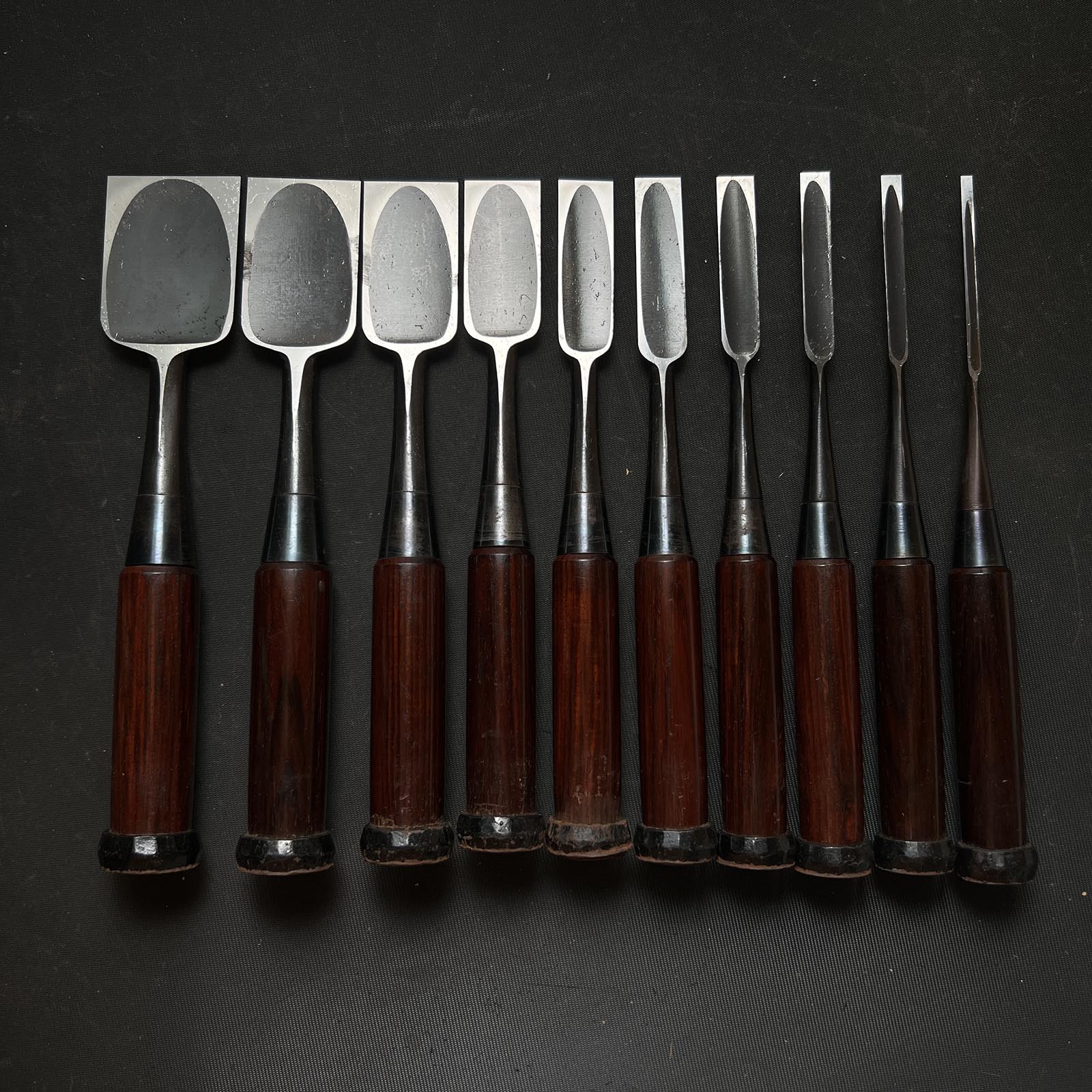 Used Etoshi Bench chisels set with rose wood handle 中古 栄とし 追入組鑿 10本組 O