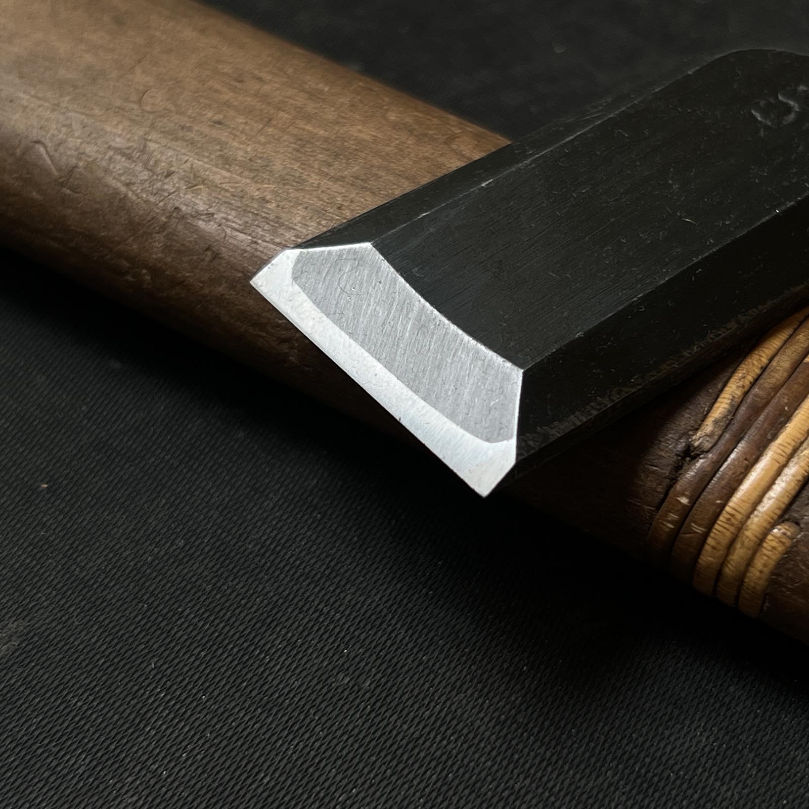 Old stock Yamahiro Bench chisels by Okayama Takeshi 掘出し物  岡山猛作 山弘 追入鑿  30mm