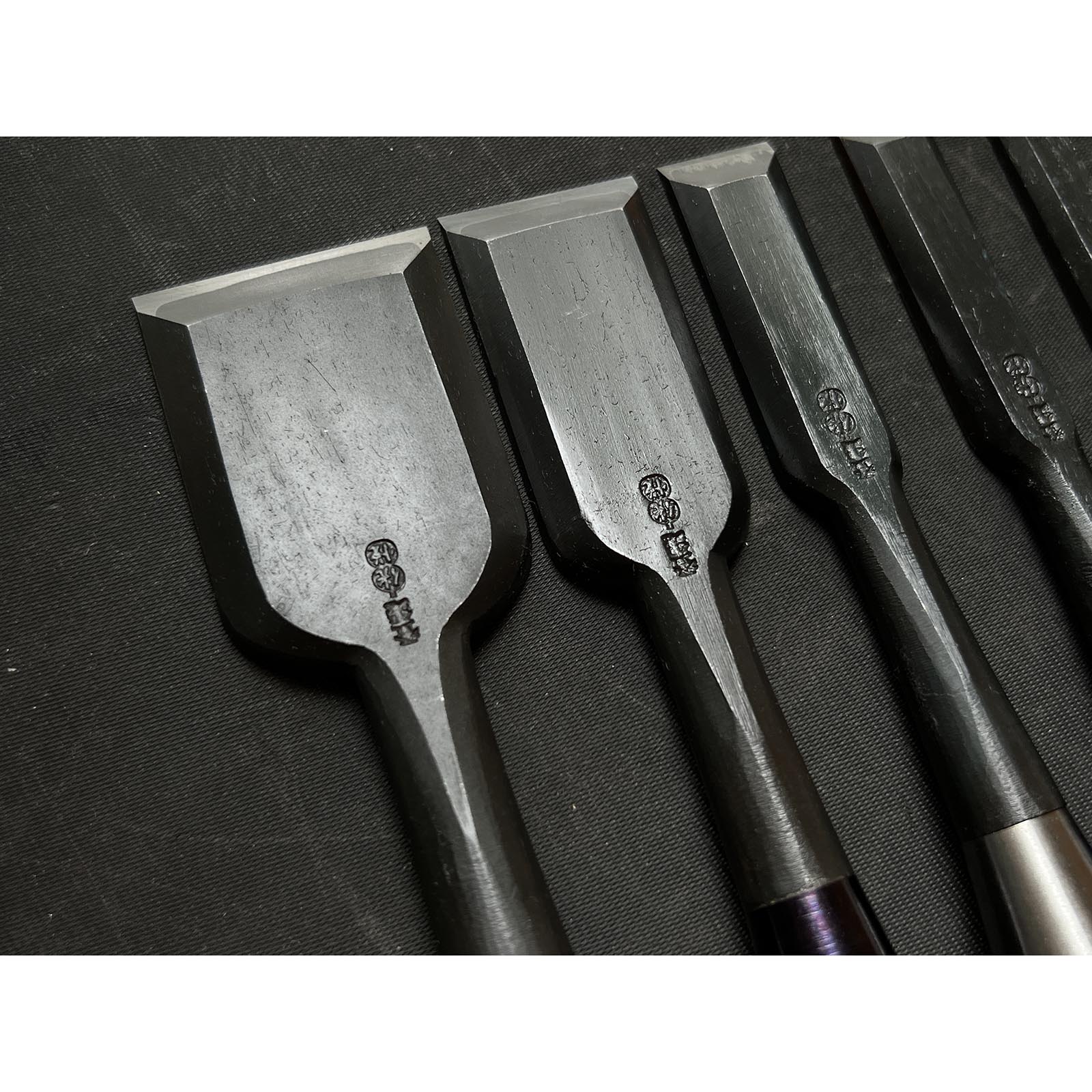Old stock Kouetsu Bench chisels by Tasai  掘出し物 田斎作  侊悦  追入鑿 9,12,15,18,30,42mm Oirenomi