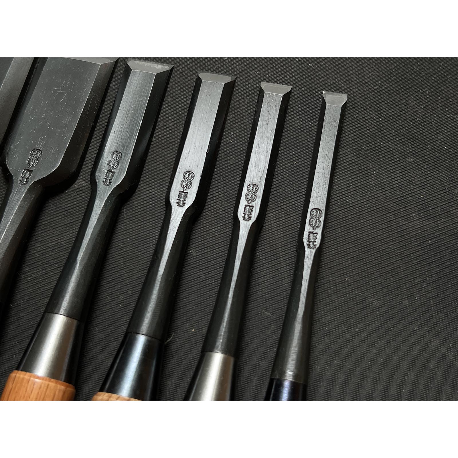 Old stock Kouetsu Bench chisels by Tasai  掘出し物 田斎作  侊悦  追入鑿 9,12,15,18,30,42mm Oirenomi
